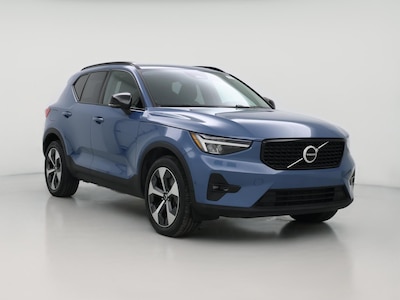 2023 Volvo XC40 B4 Ultimate Dark Theme