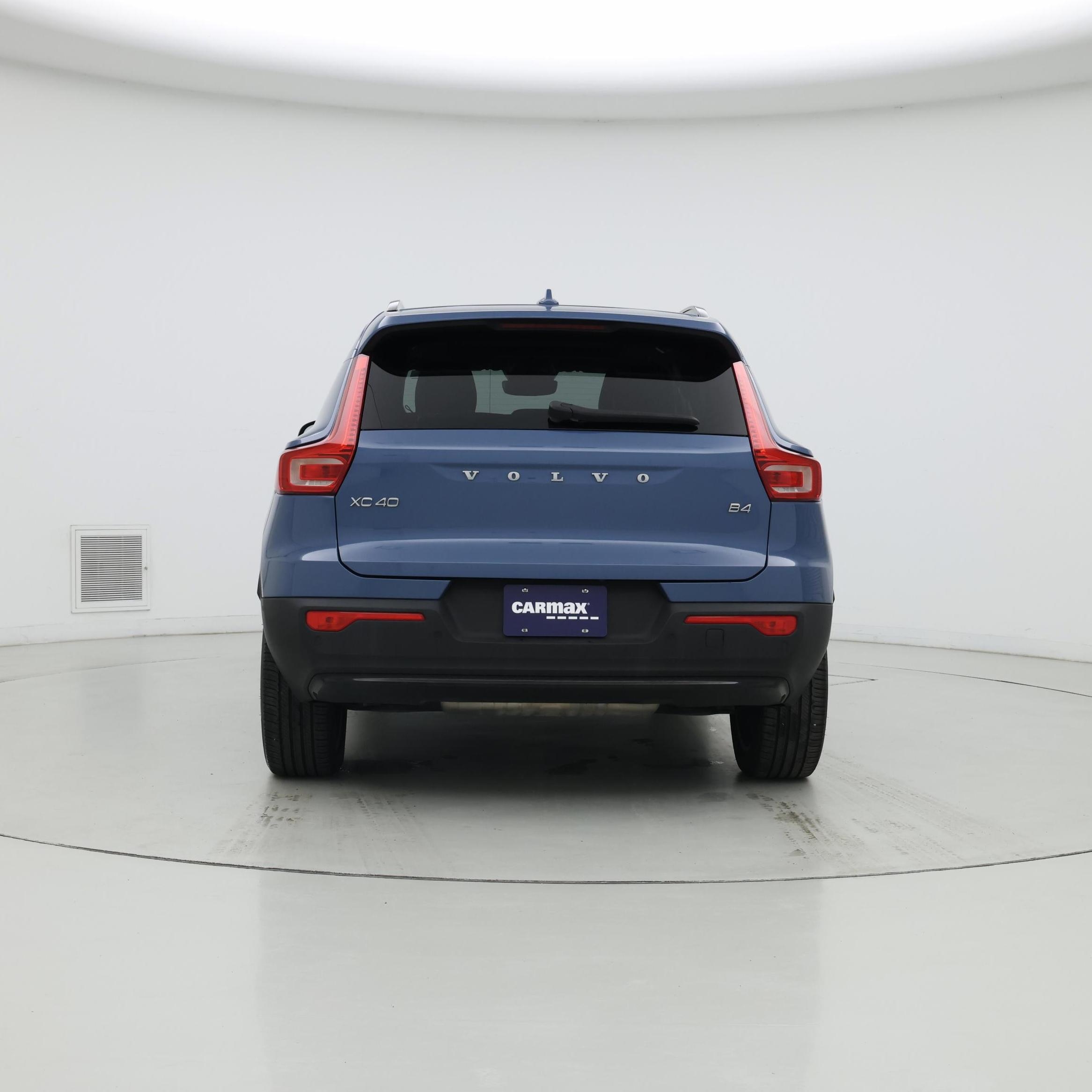 Thumbnail: 2023 Volvo XC40 - 6