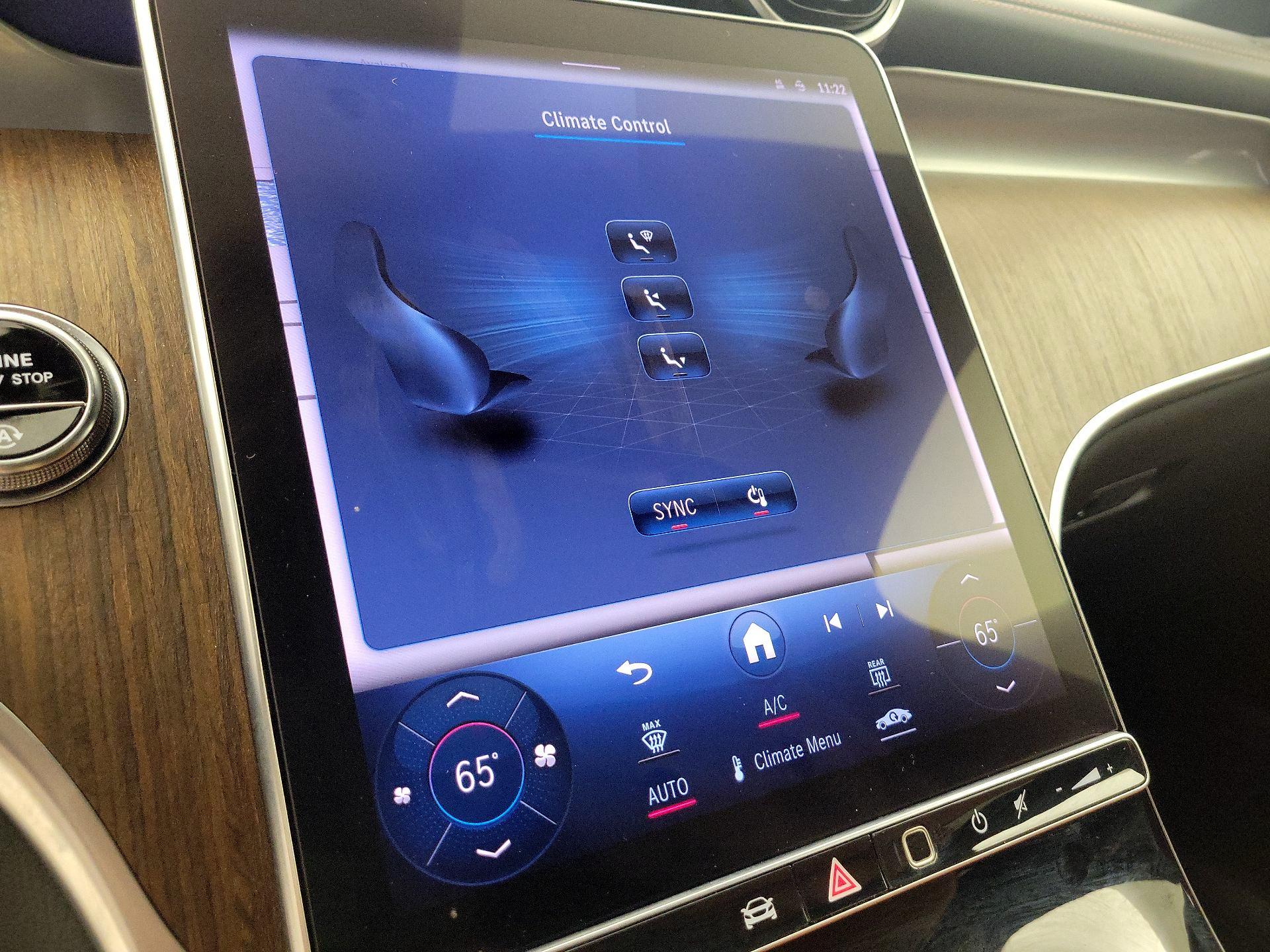 Thumbnail: 2024 Mercedes-Benz GLC - 17