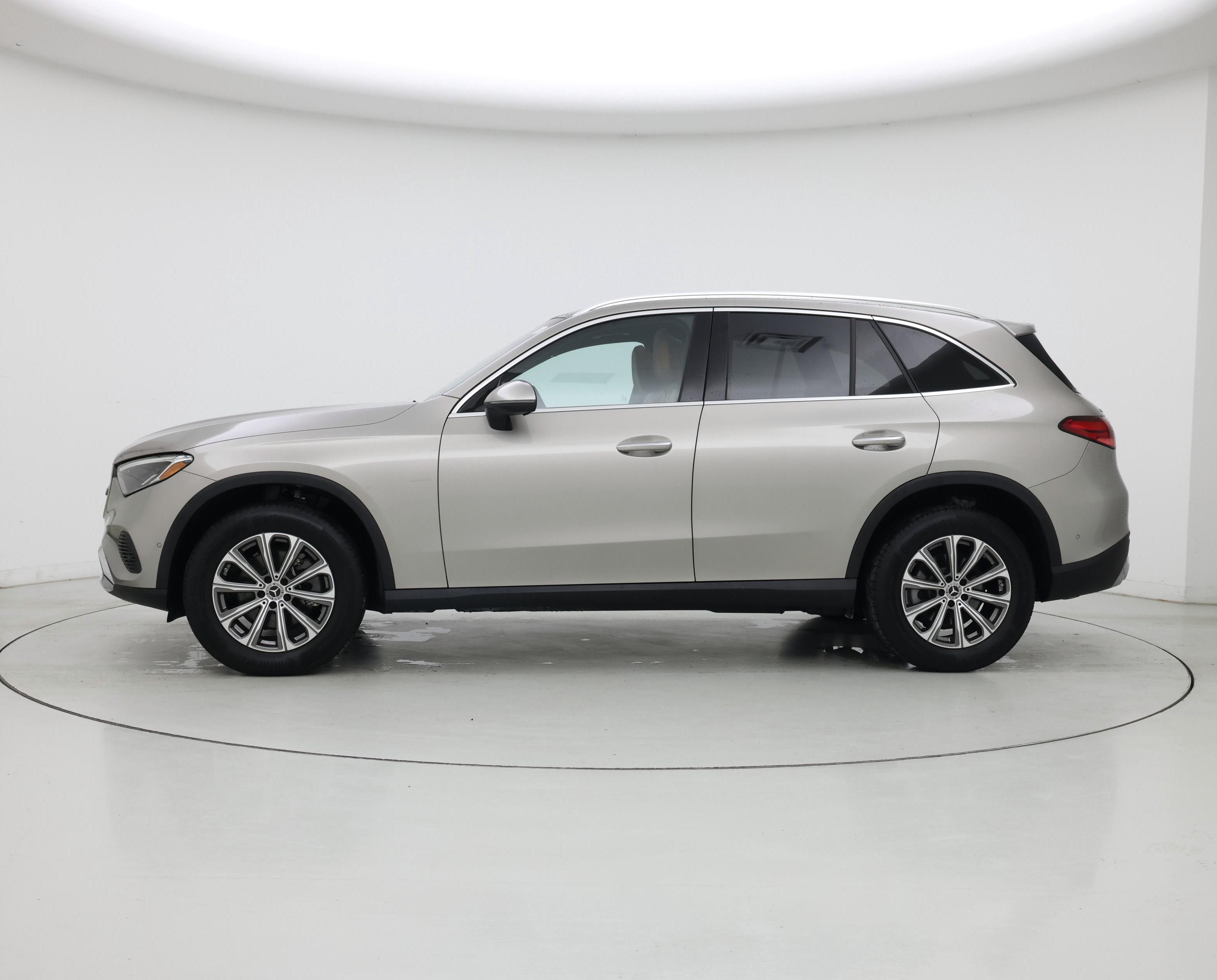 Thumbnail: 2024 Mercedes-Benz GLC - 3