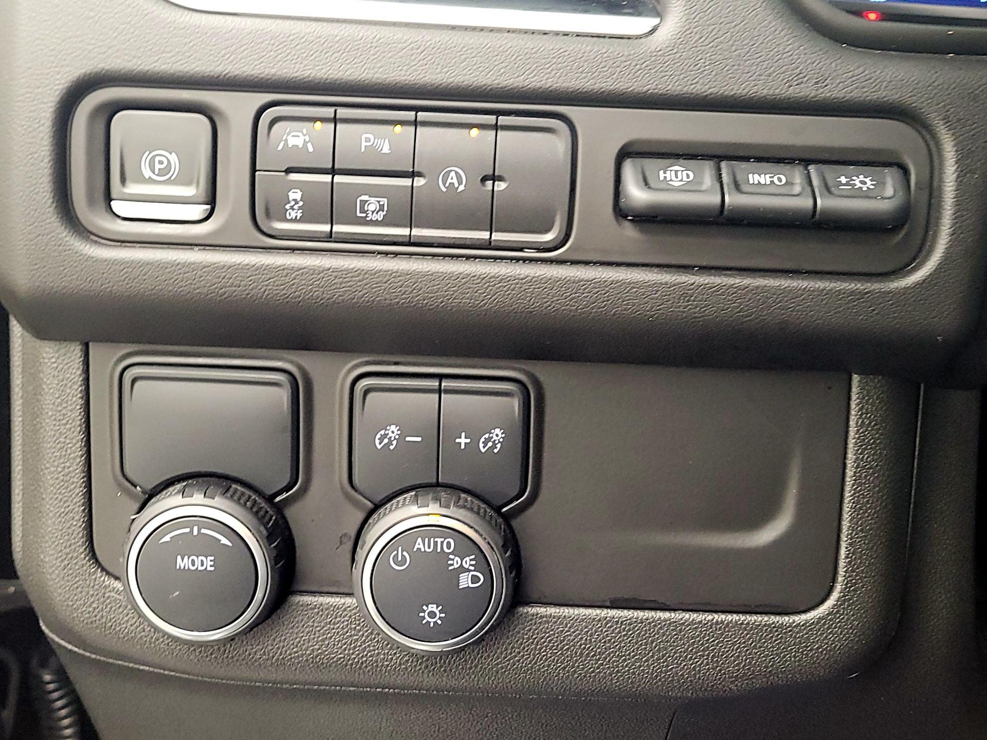 Thumbnail: 2023 Chevrolet Tahoe - 13