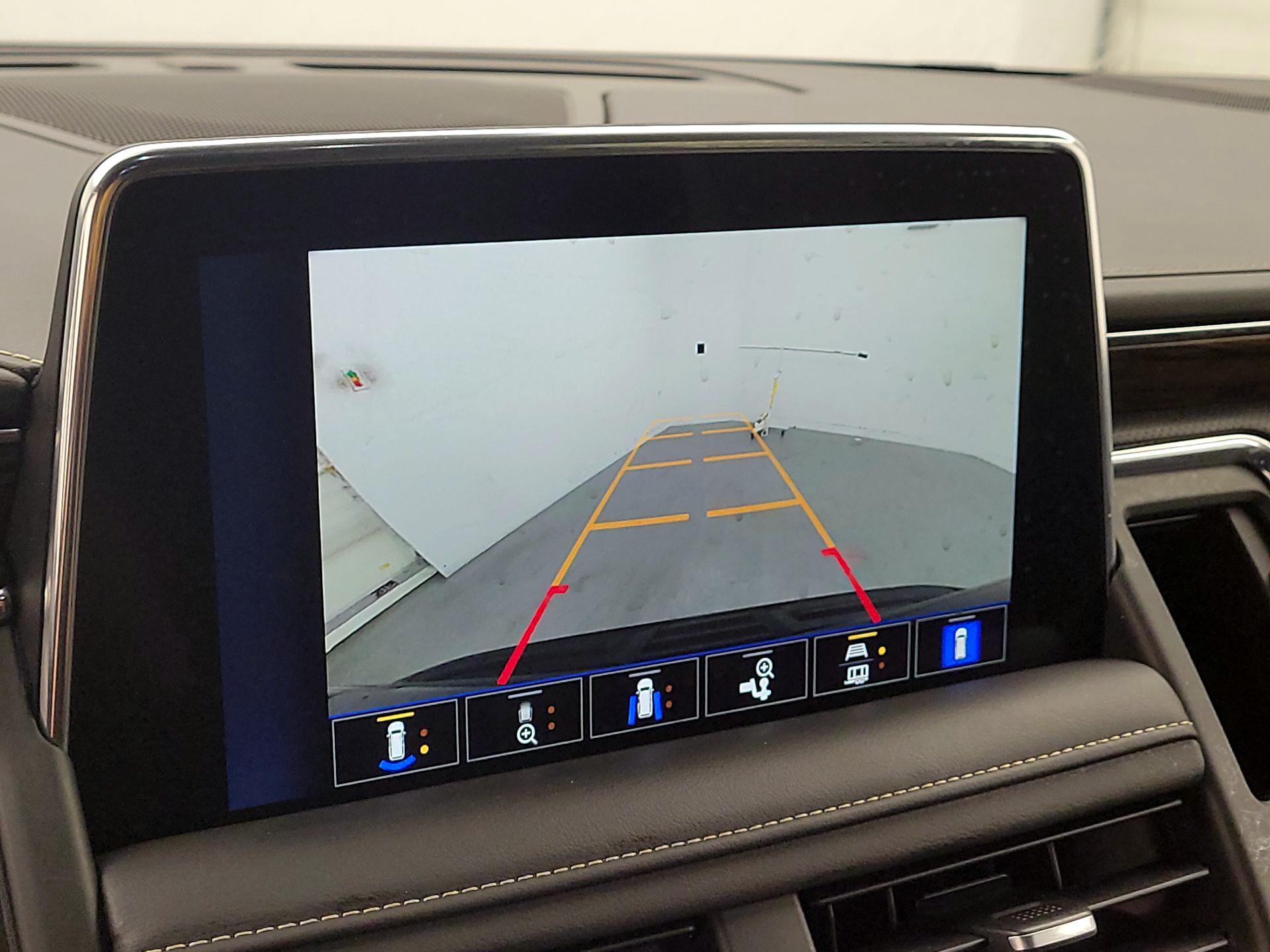 Thumbnail: 2023 Chevrolet Tahoe - 14