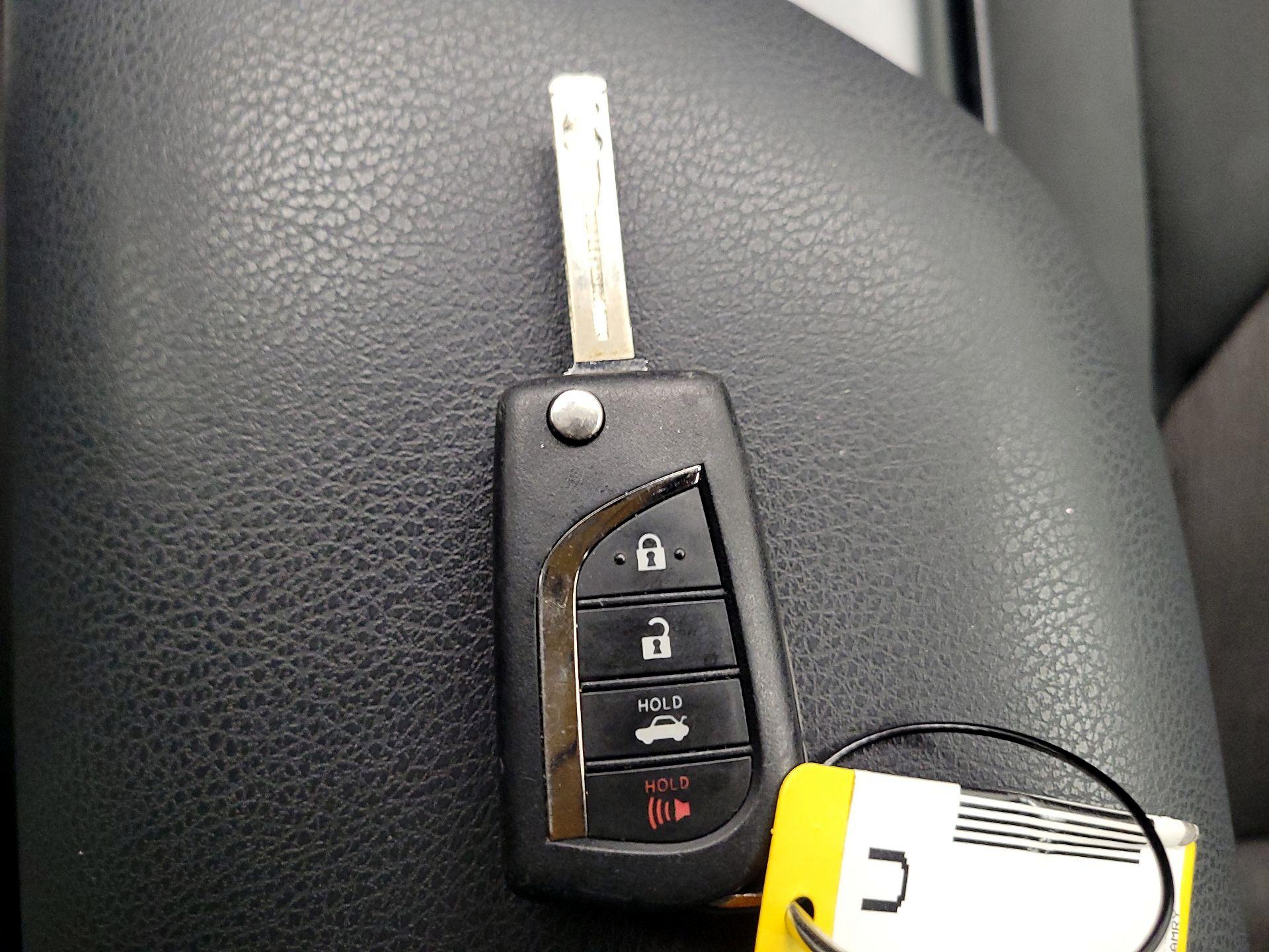 Thumbnail: 2020 Toyota Camry - 18