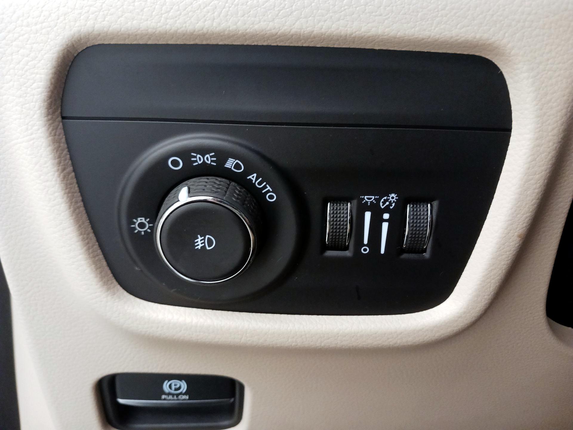 Thumbnail: 2023 Jeep Grand Cherokee L - 13