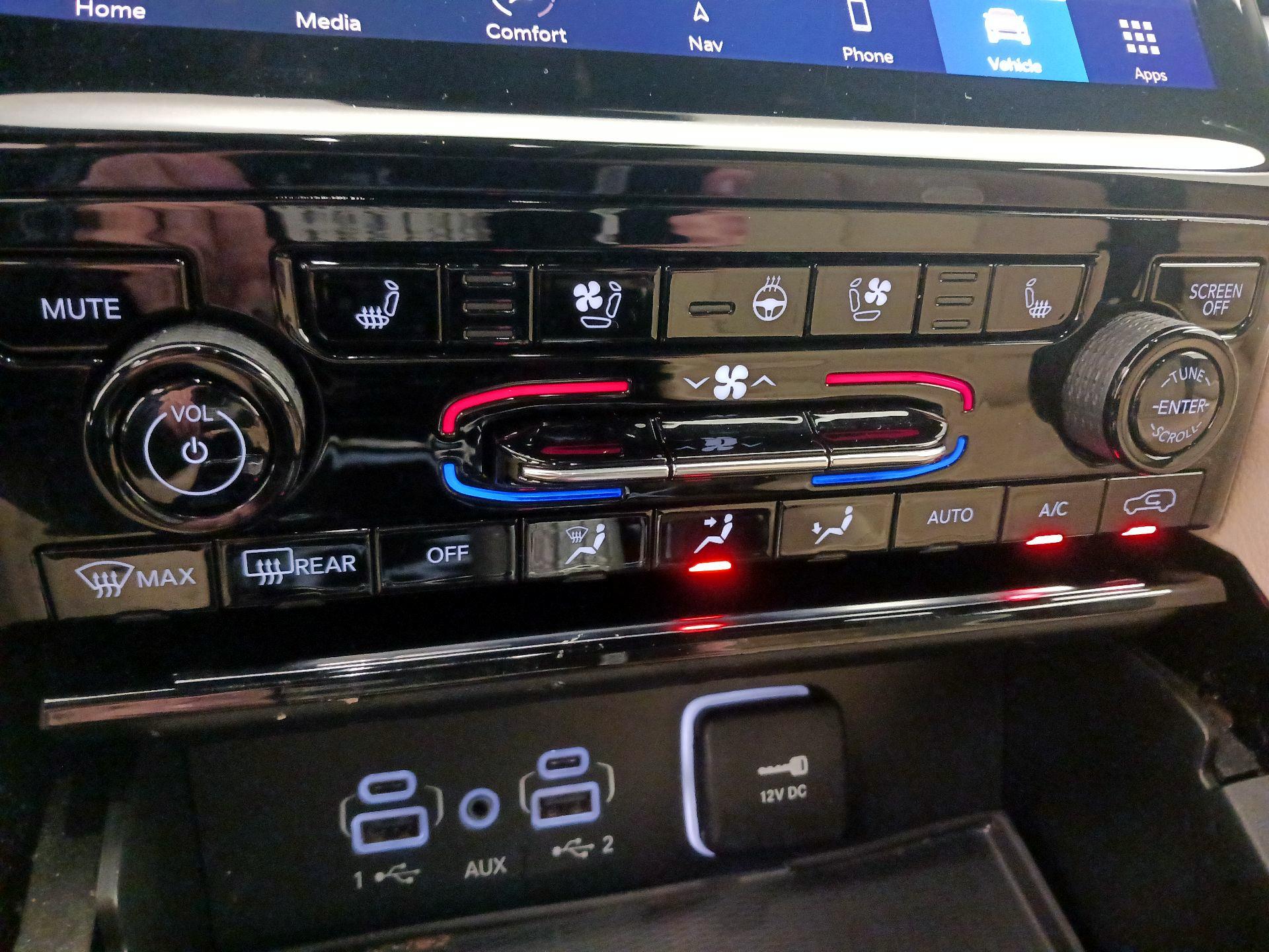 Thumbnail: 2023 Jeep Grand Cherokee L - 17