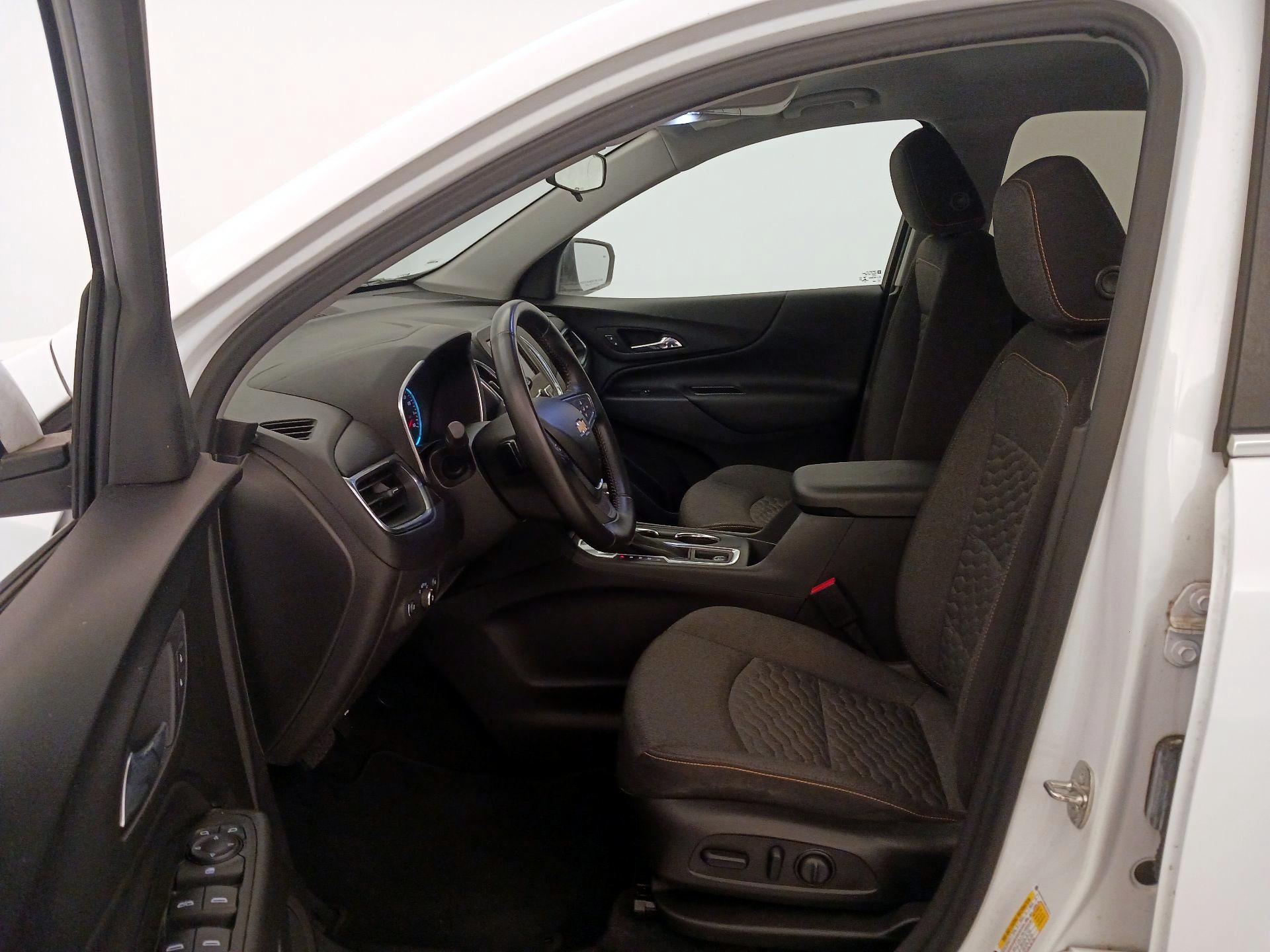 Thumbnail: 2021 Chevrolet Equinox - 11