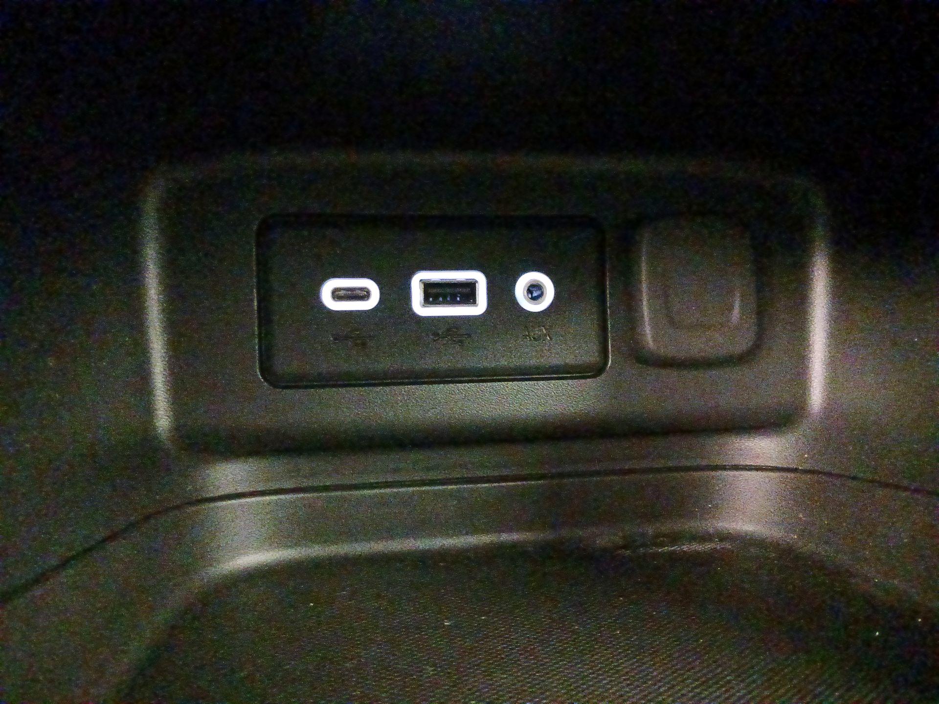 Thumbnail: 2021 Chevrolet Equinox - 18