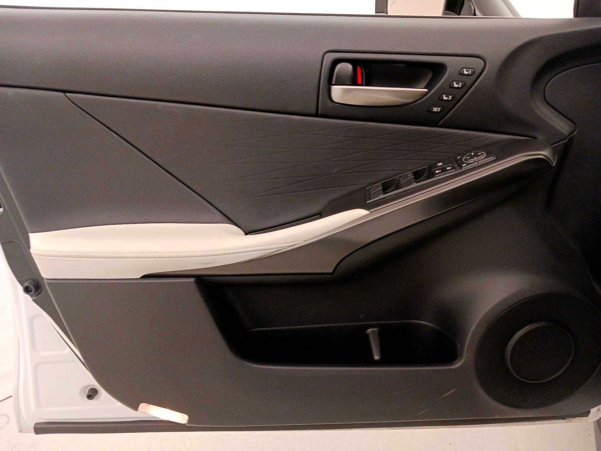 Thumbnail: 2023 Lexus IS - 12