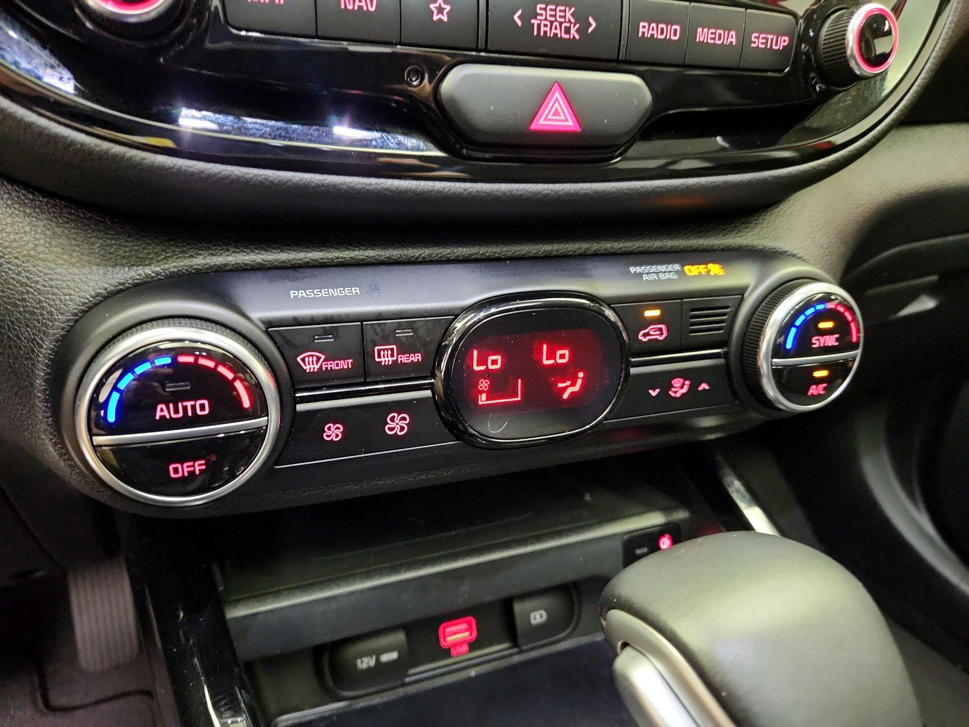 Thumbnail: 2020 Kia Soul - 17