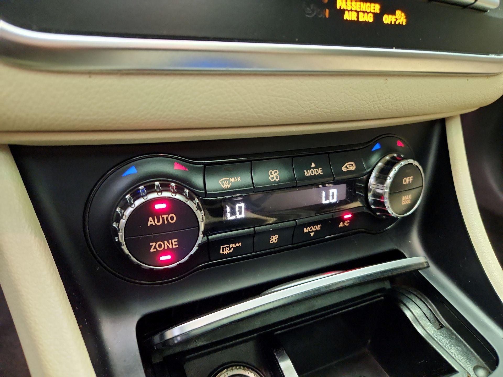 Thumbnail: 2018 Mercedes-Benz CLA - 16