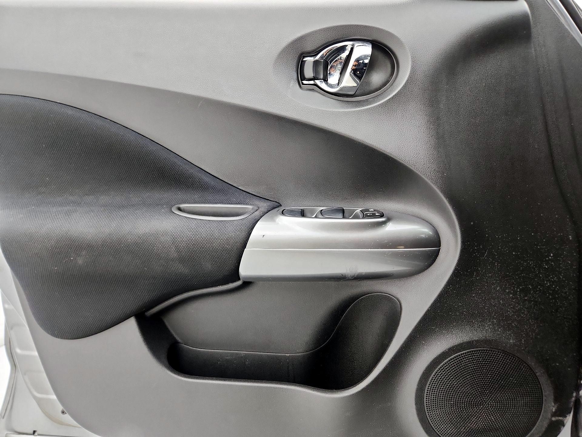 Thumbnail: 2015 Nissan Juke - 12