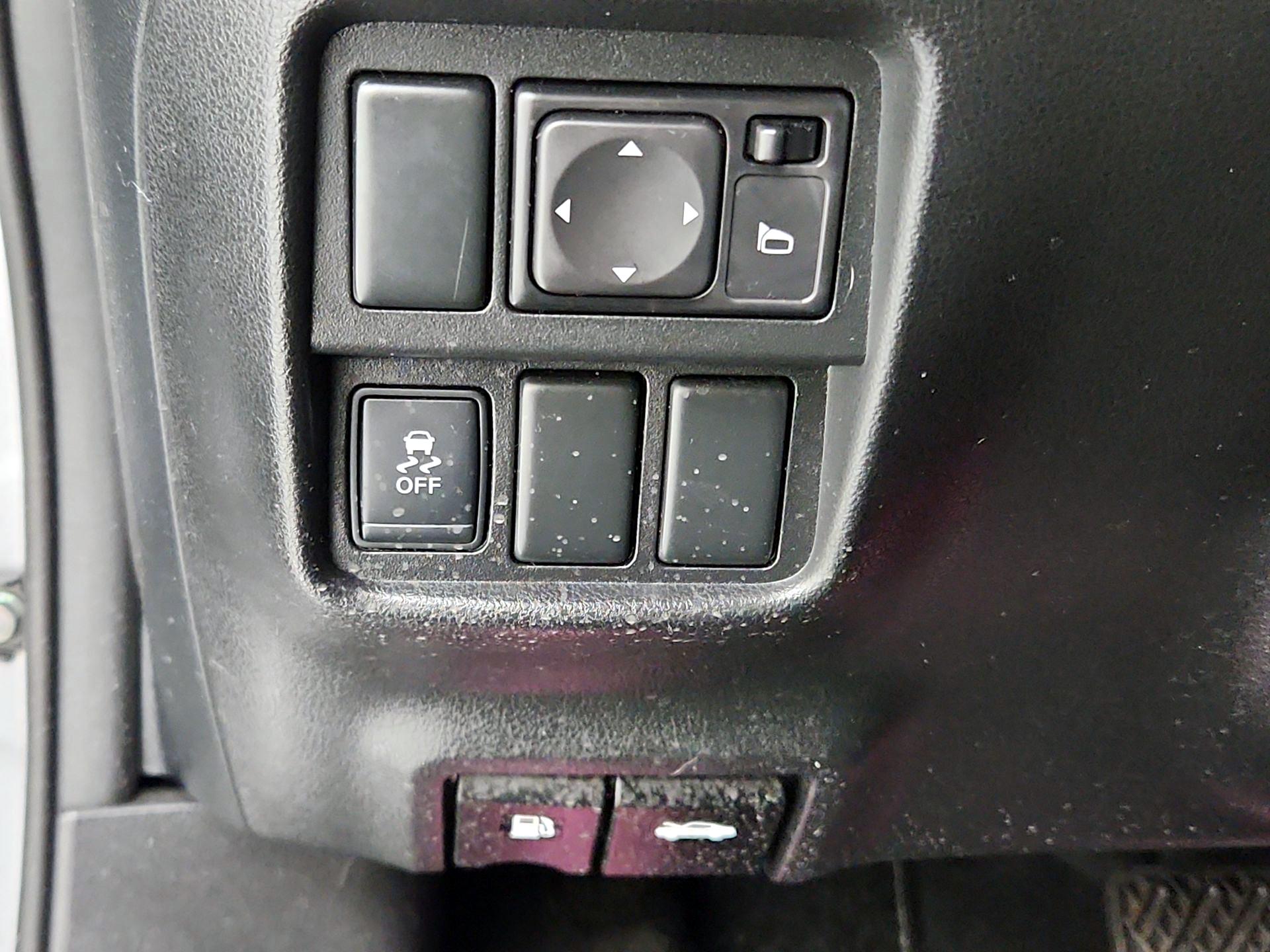 Thumbnail: 2015 Nissan Juke - 13