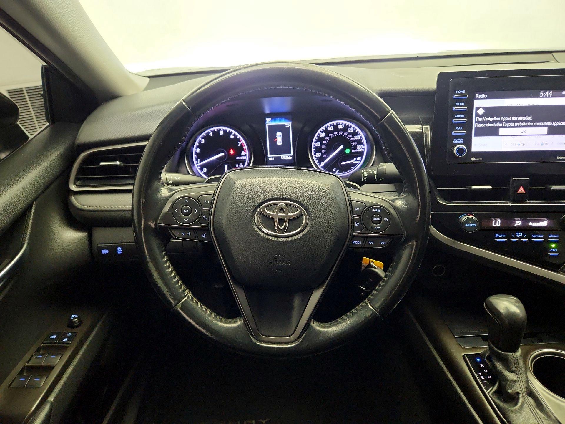 Thumbnail: 2021 Toyota Camry - 10