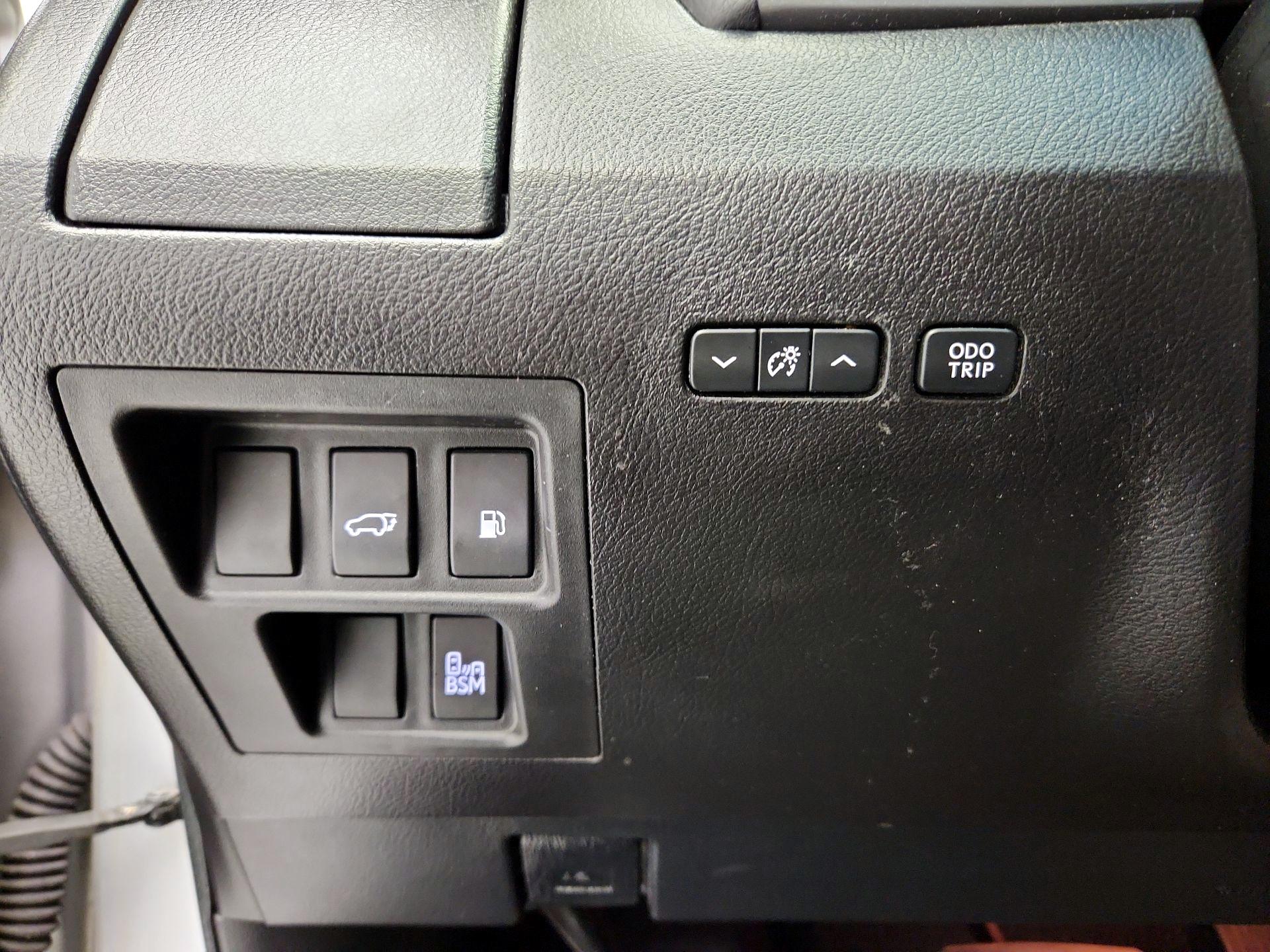 Thumbnail: 2015 Lexus RX - 13