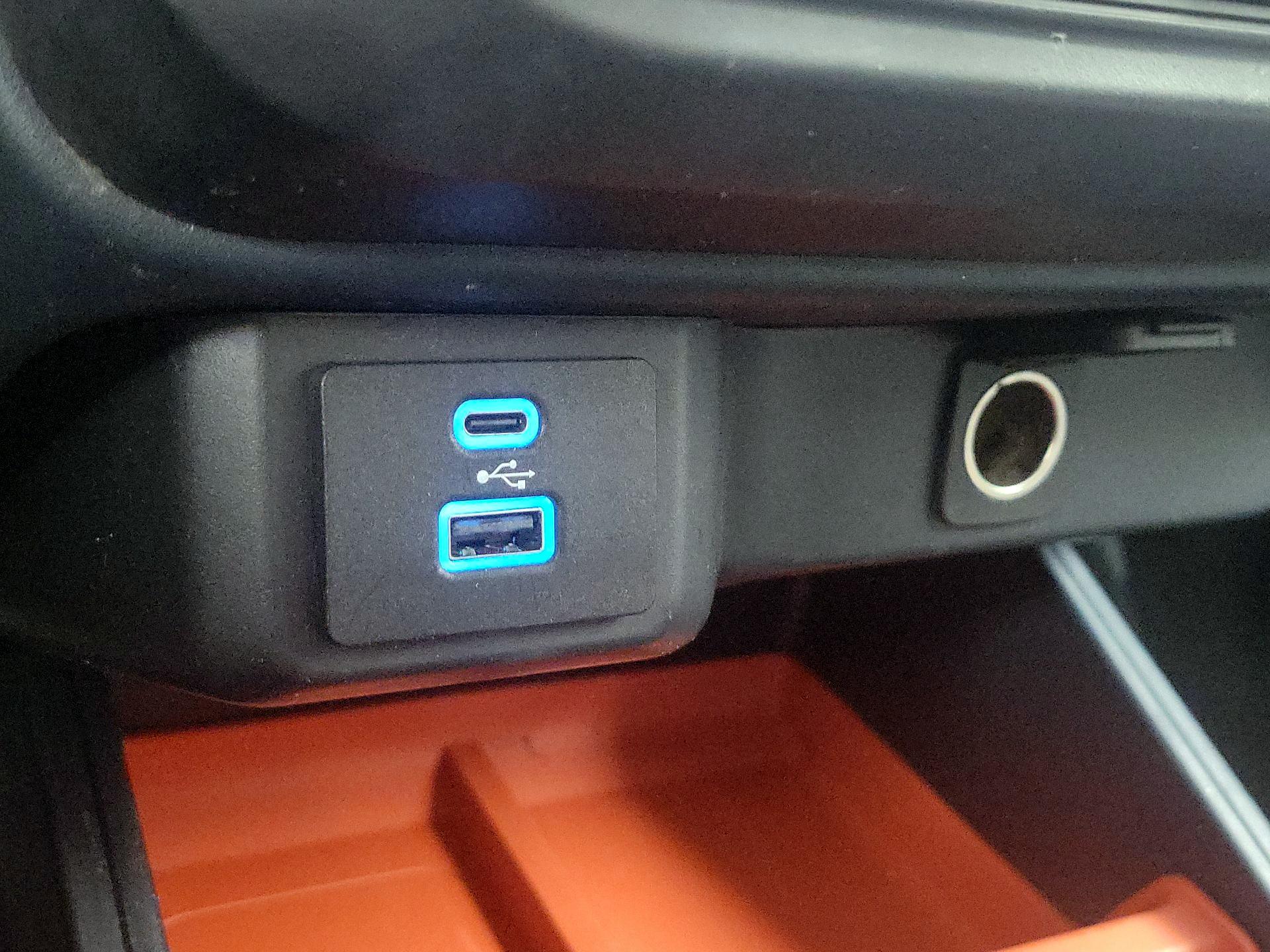 Thumbnail: 2022 Ford Maverick - 18