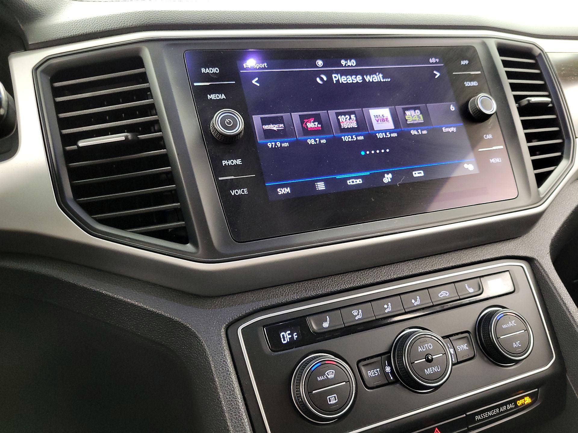 Thumbnail: 2021 Volkswagen Atlas - 15