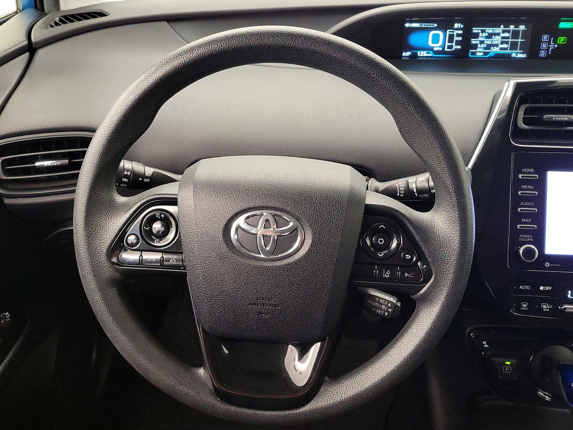 Thumbnail: 2022 Toyota Prius - 10