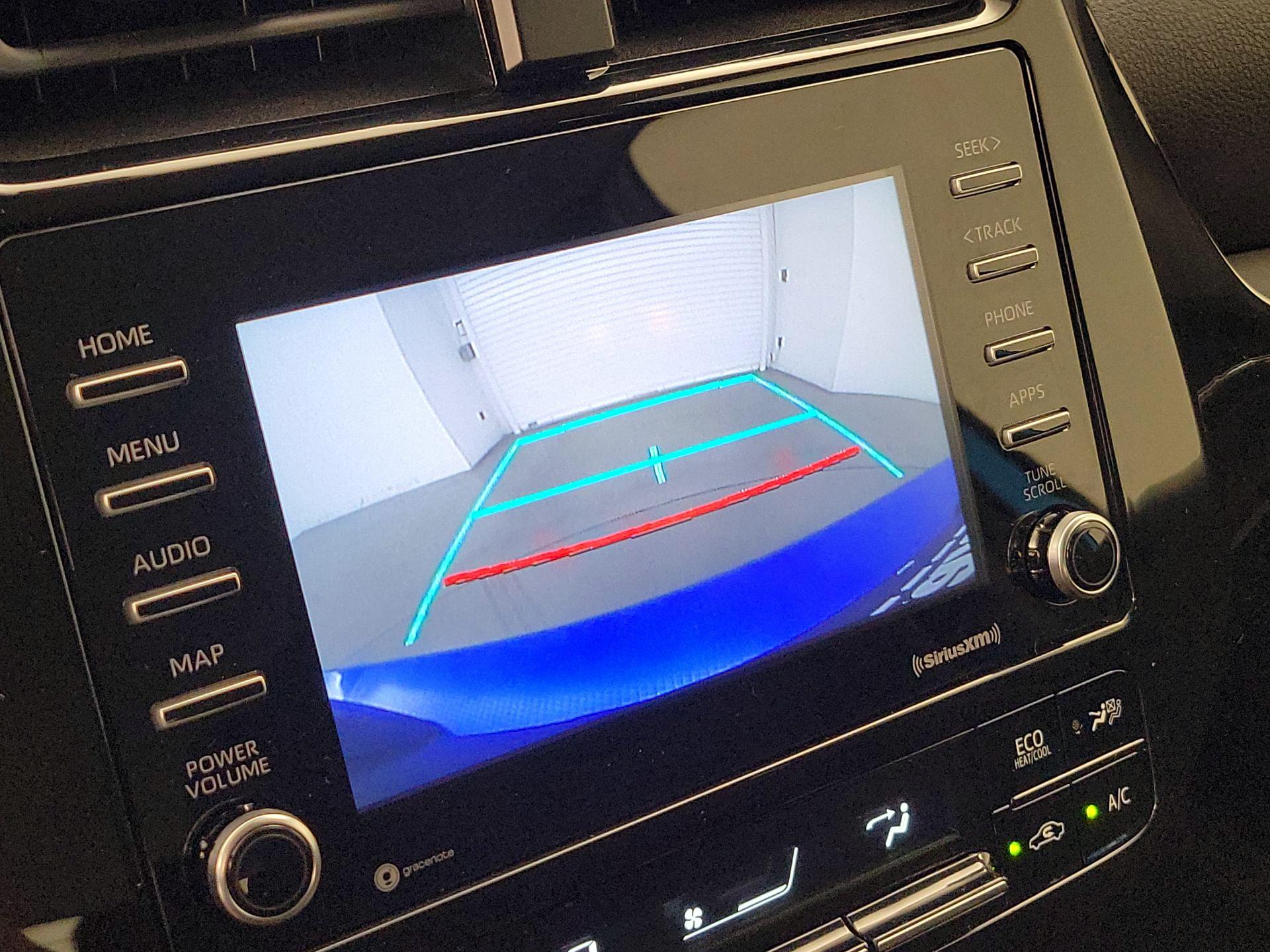 Thumbnail: 2022 Toyota Prius - 14