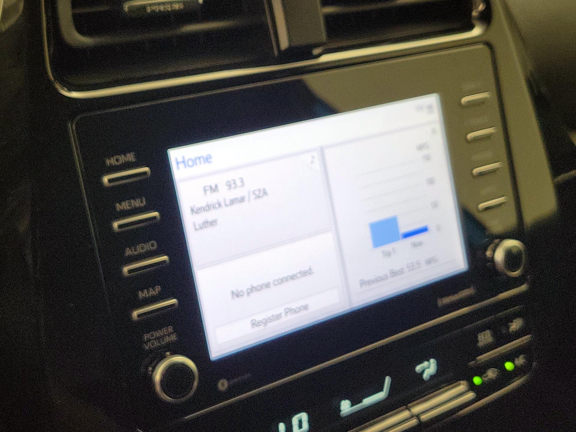 Thumbnail: 2022 Toyota Prius - 15