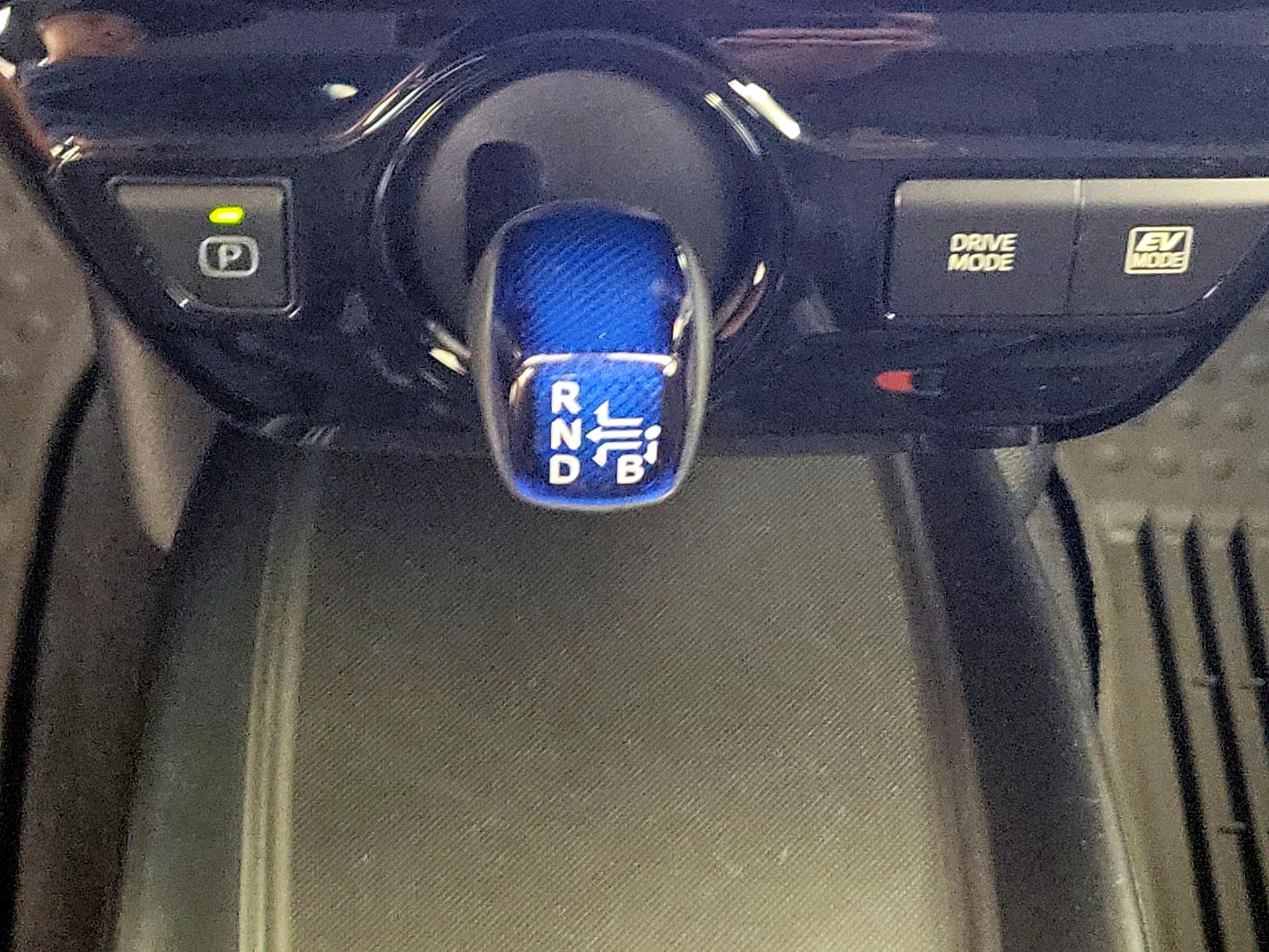 Thumbnail: 2022 Toyota Prius - 17