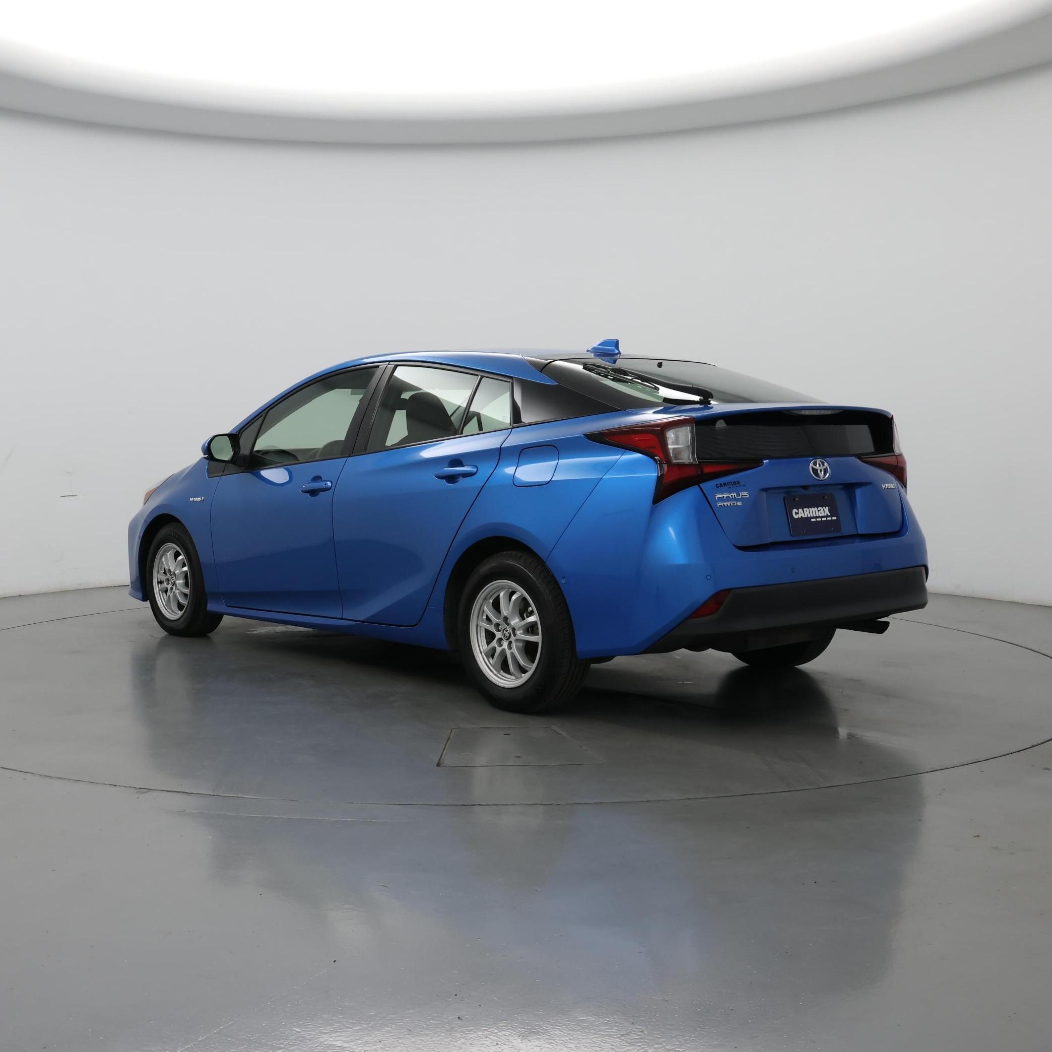 Thumbnail: 2022 Toyota Prius - 2