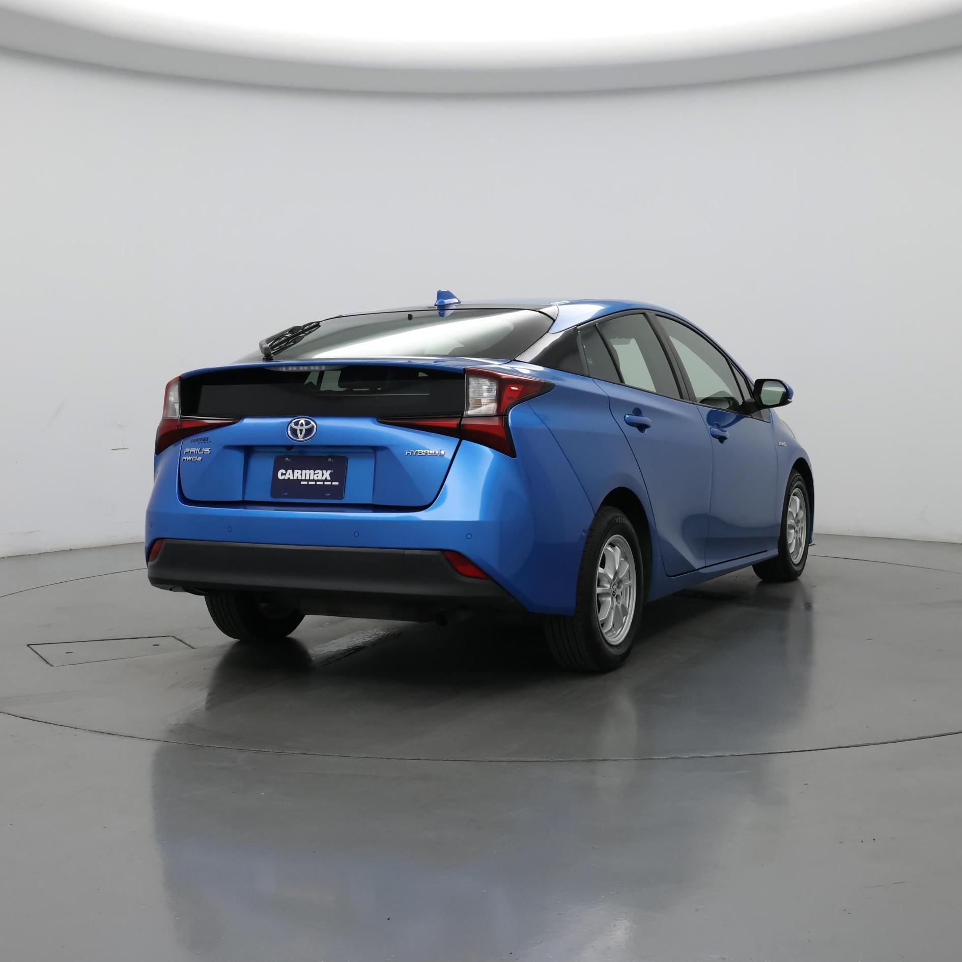 Thumbnail: 2022 Toyota Prius - 8