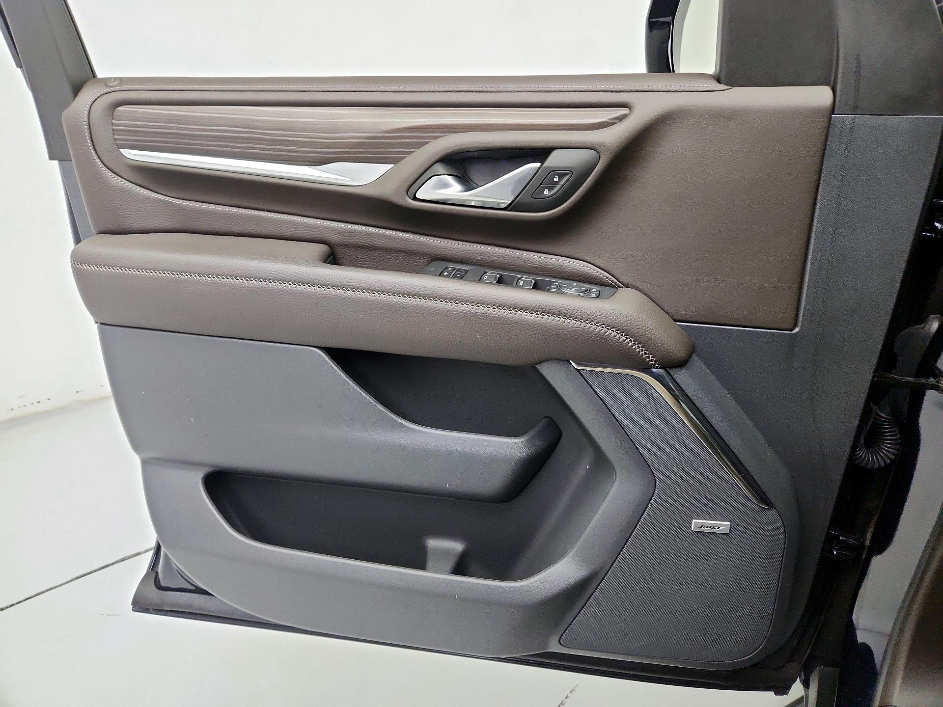 Thumbnail: 2024 GMC Yukon XL - 12