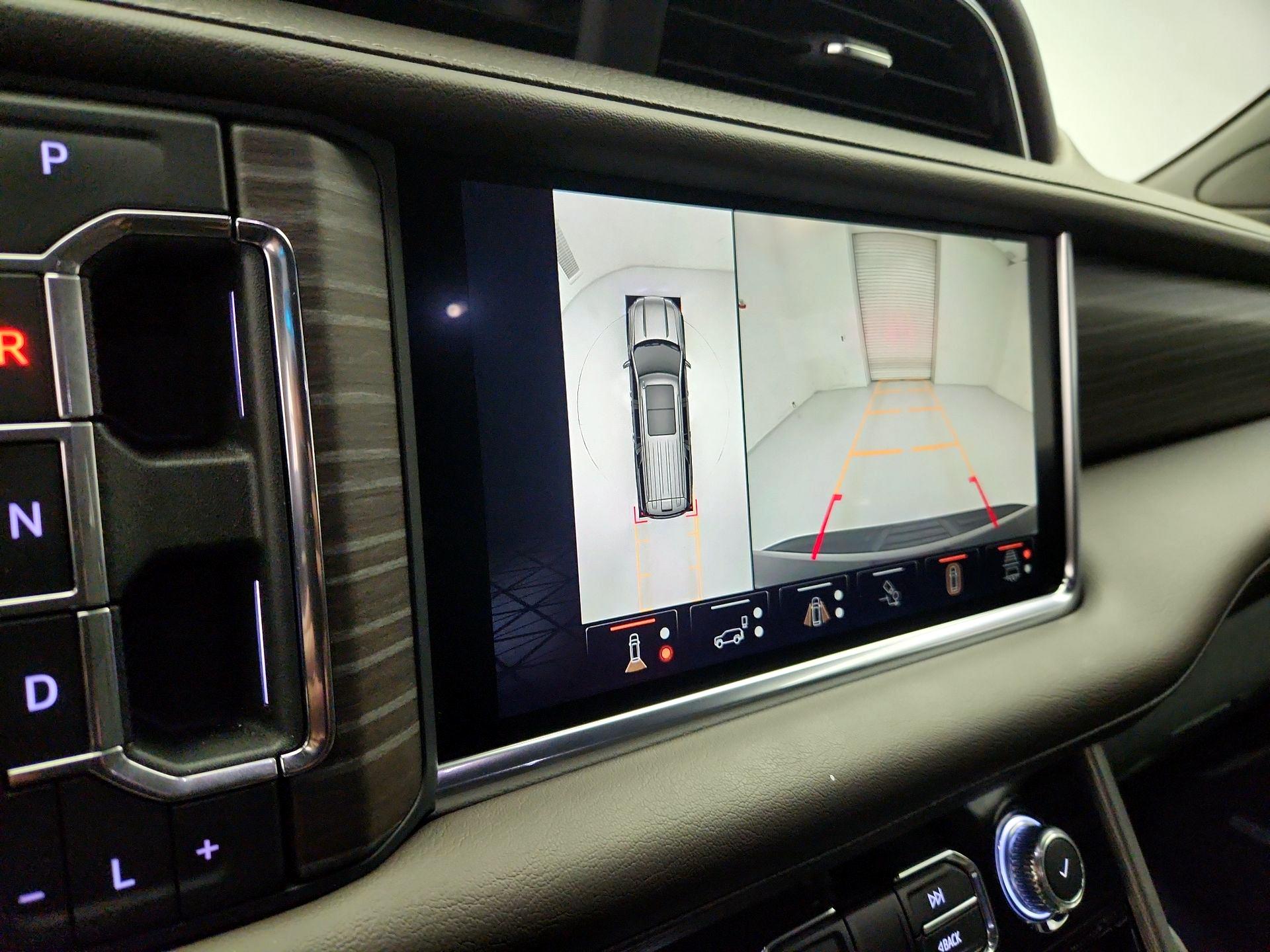 Thumbnail: 2024 GMC Yukon XL - 15