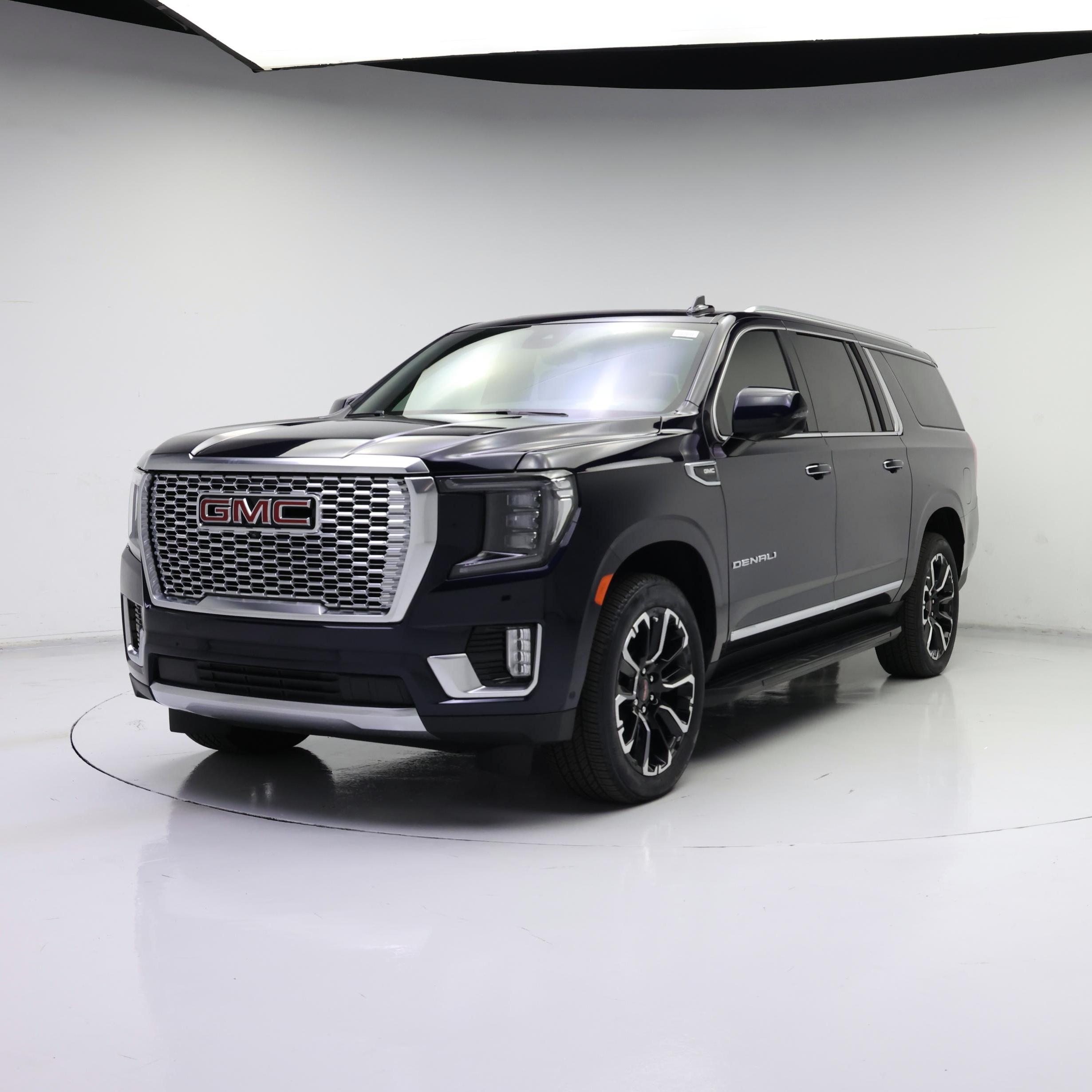 Thumbnail: 2024 GMC Yukon XL - 4