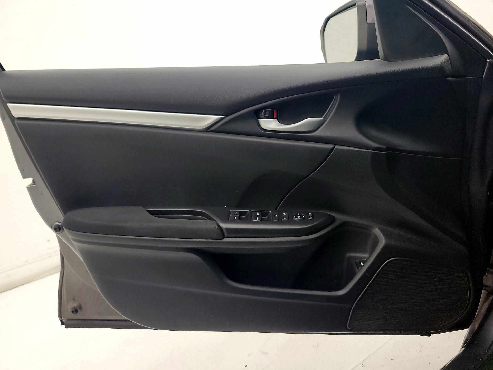 Thumbnail: 2018 Honda Civic - 12