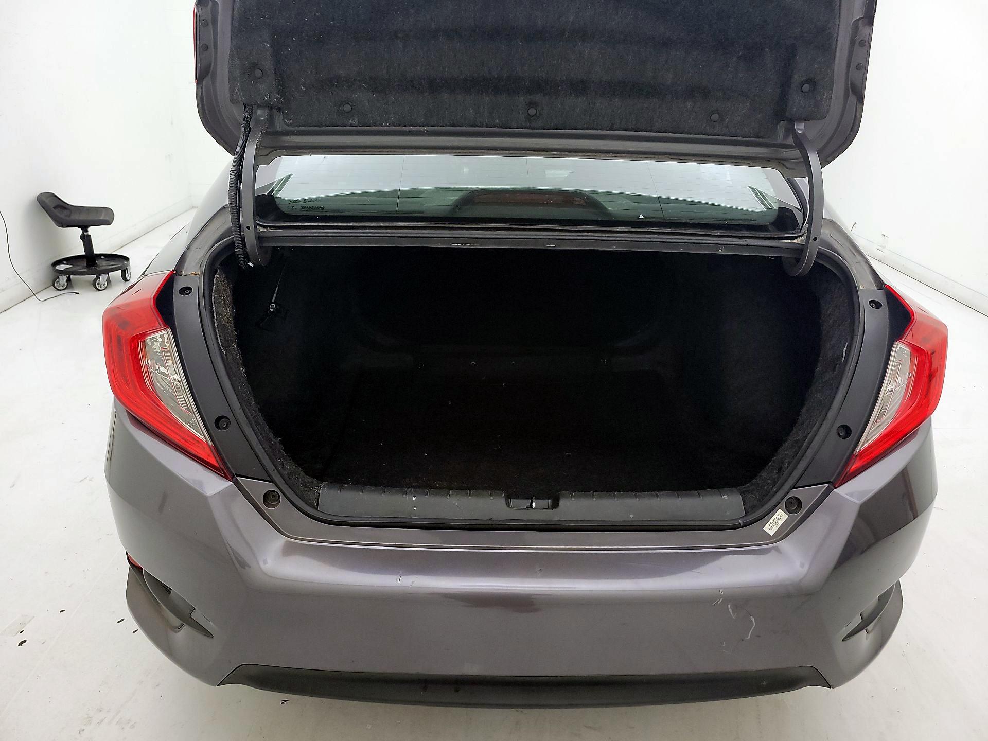 Thumbnail: 2018 Honda Civic - 20