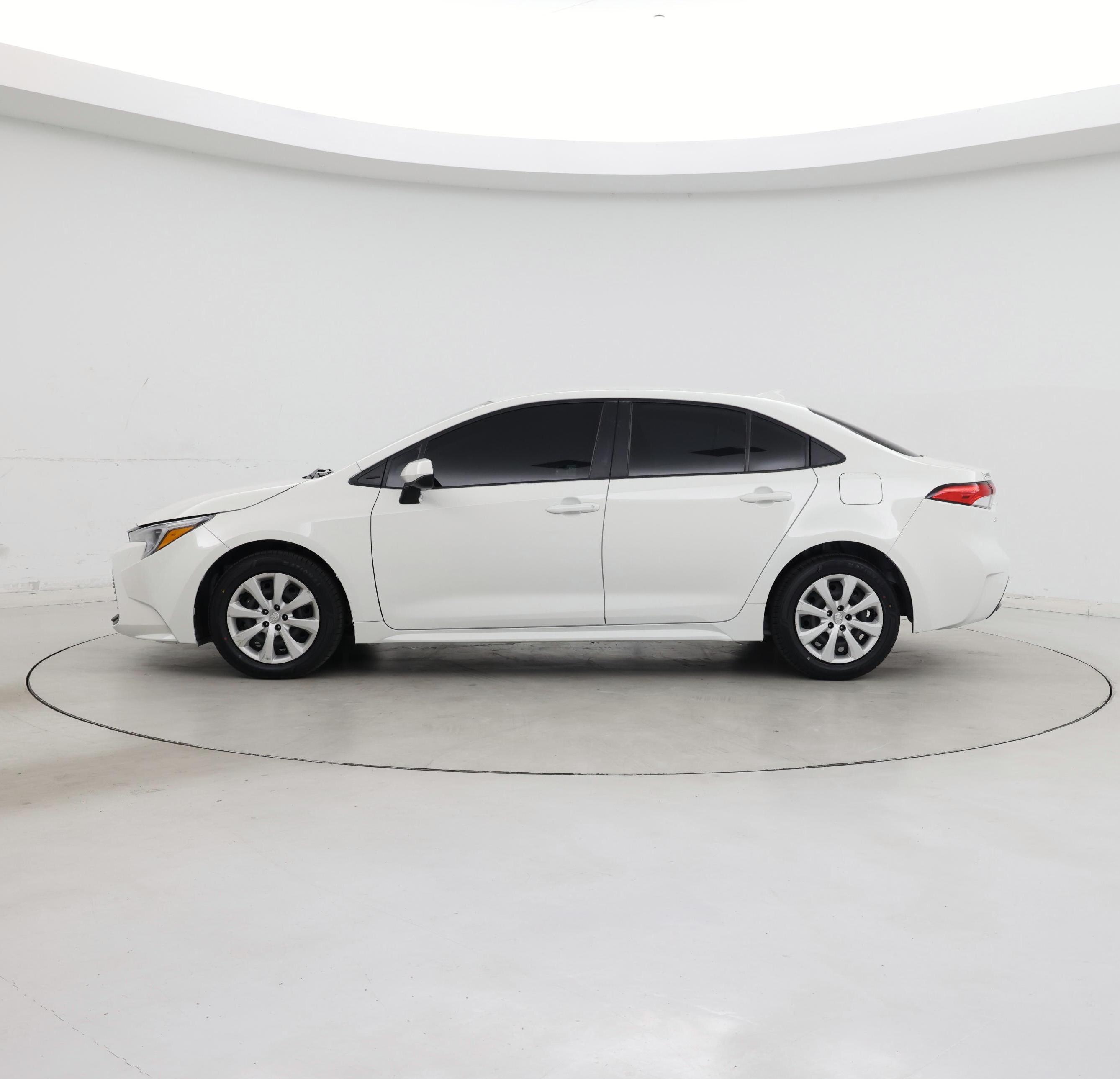 Thumbnail: 2024 Toyota Corolla - 3
