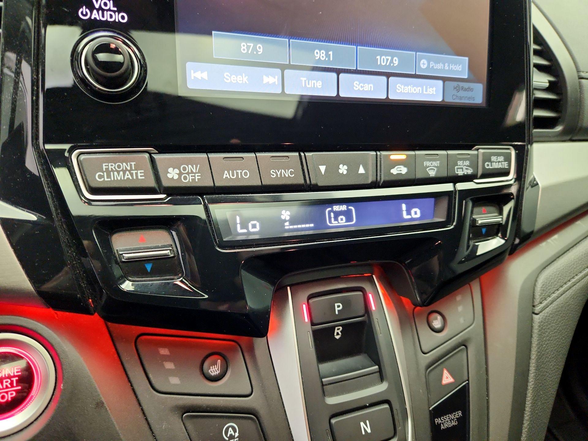 Thumbnail: 2023 Honda Odyssey - 16