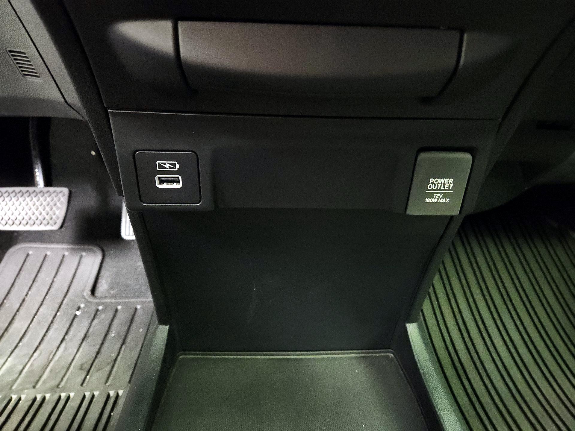 Thumbnail: 2023 Honda Odyssey - 18