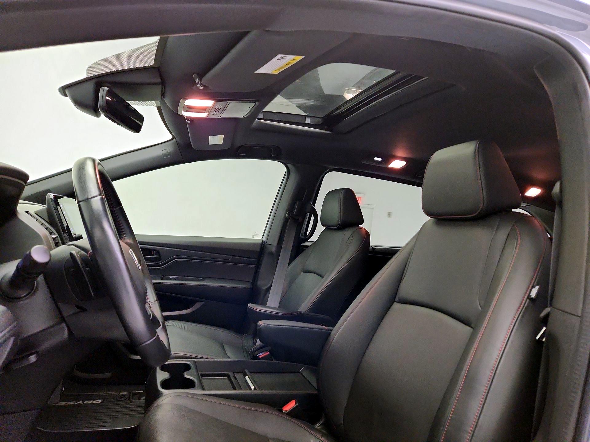 Thumbnail: 2023 Honda Odyssey - 19