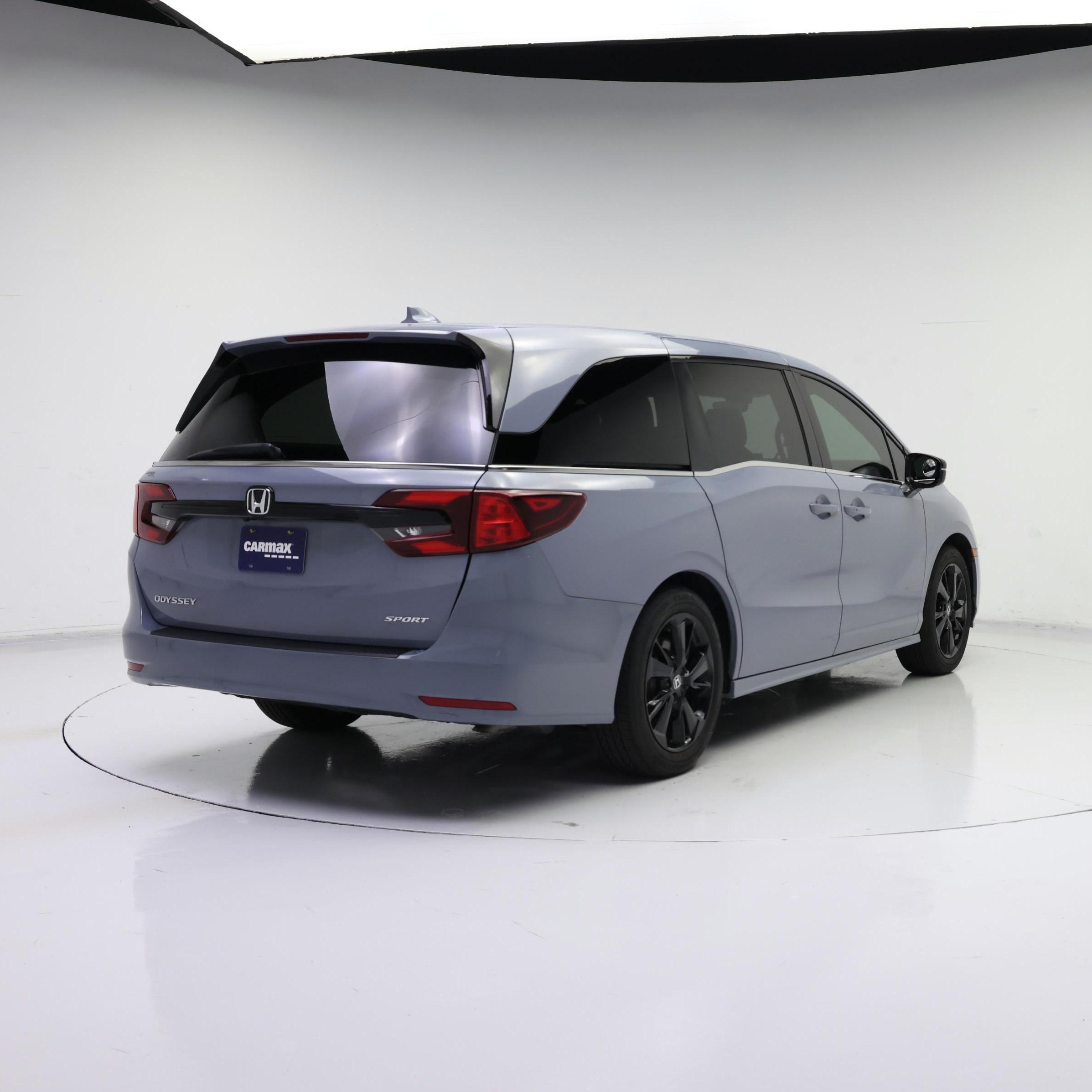 Thumbnail: 2023 Honda Odyssey - 8