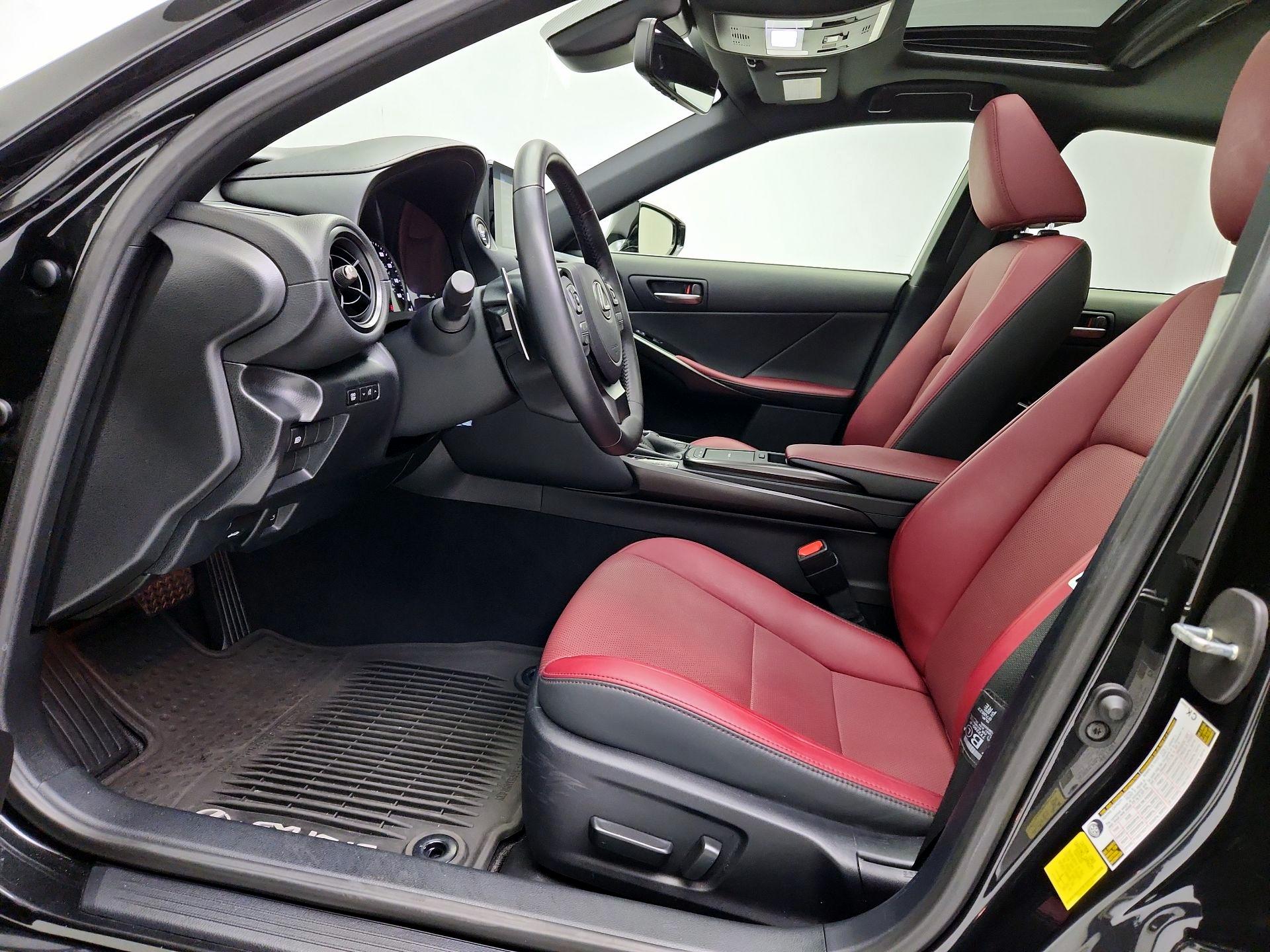 Thumbnail: 2023 Lexus IS - 11