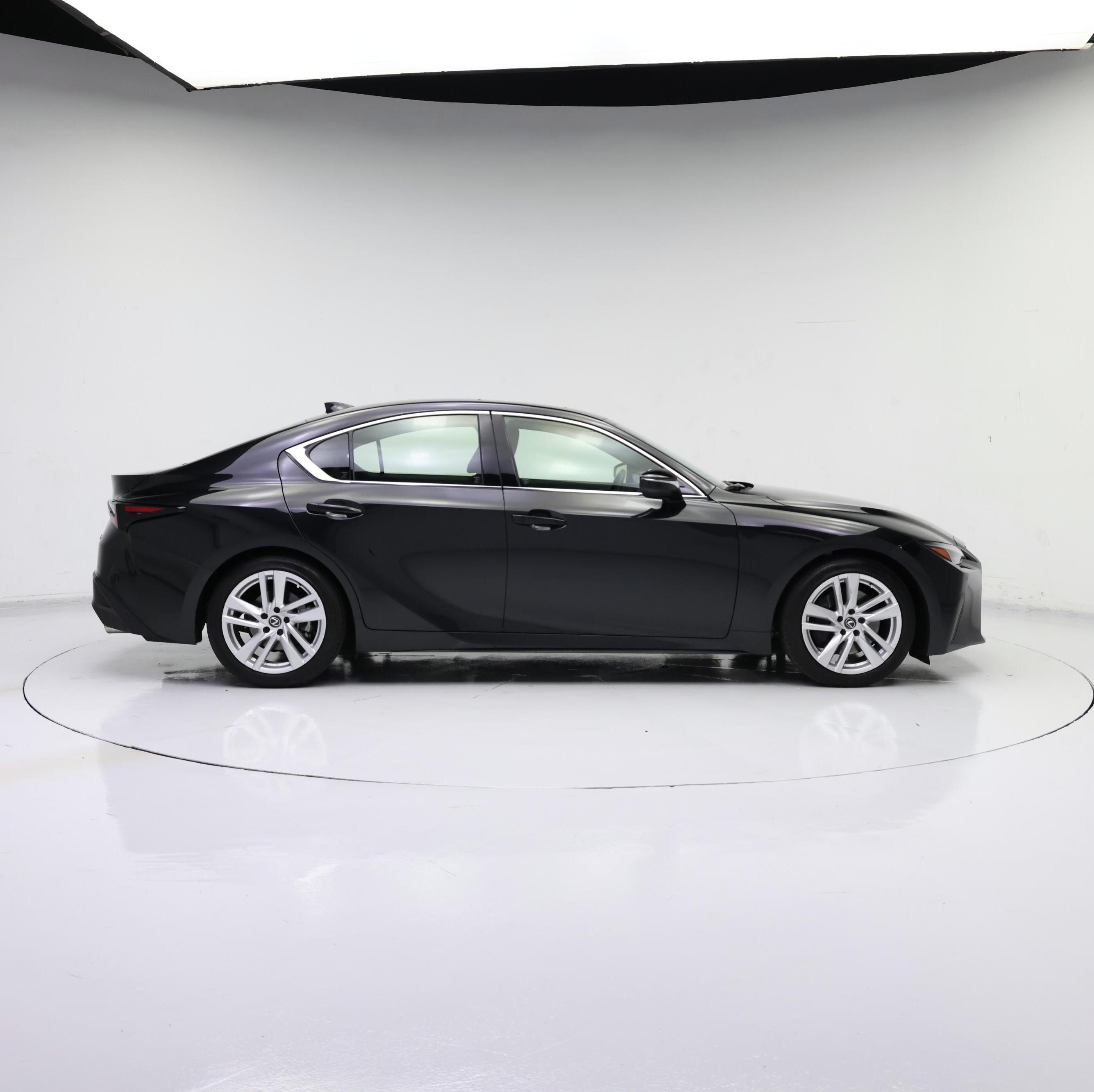 Thumbnail: 2023 Lexus IS - 7