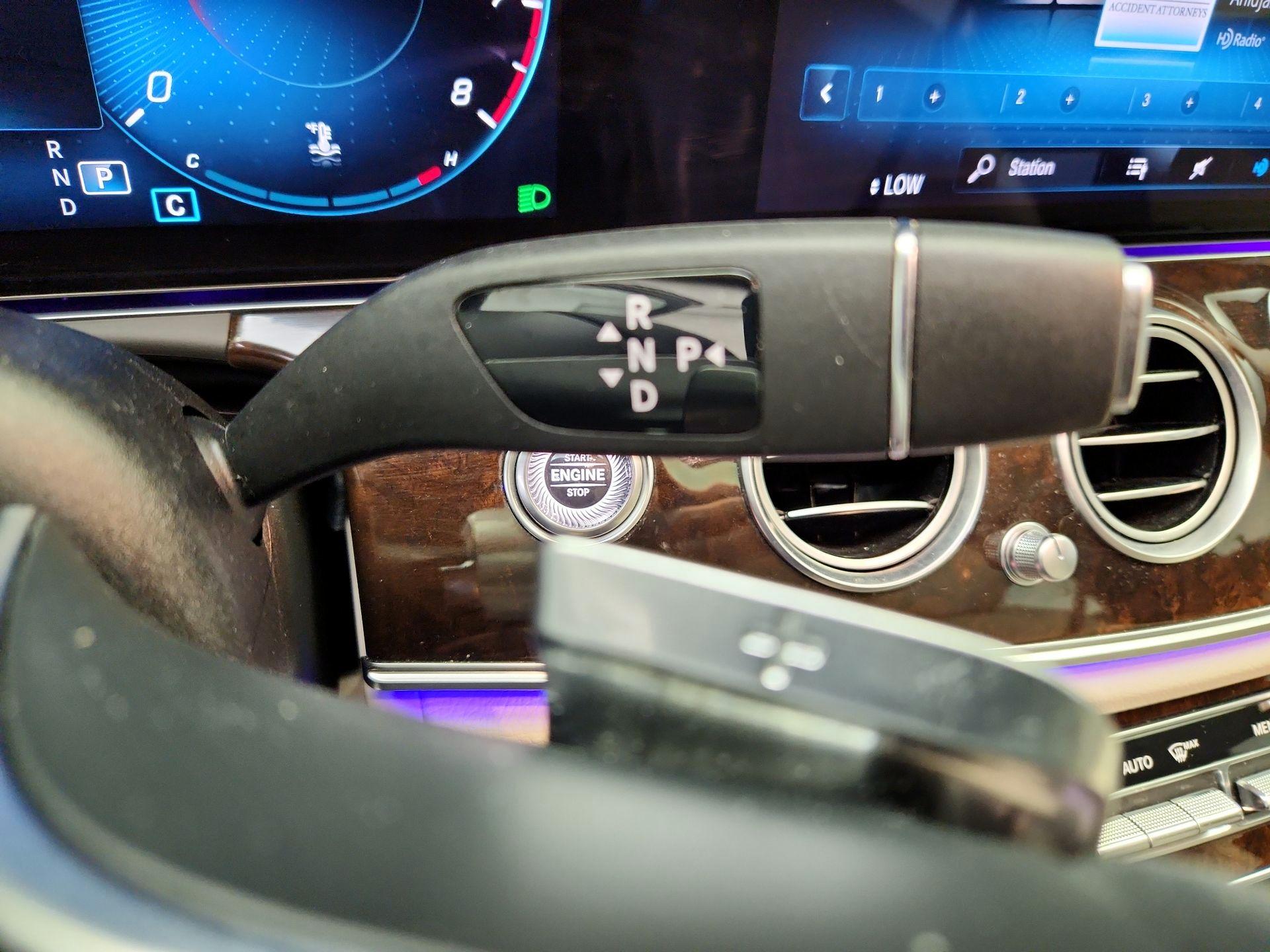 Thumbnail: 2022 Mercedes-Benz E-Class - 18