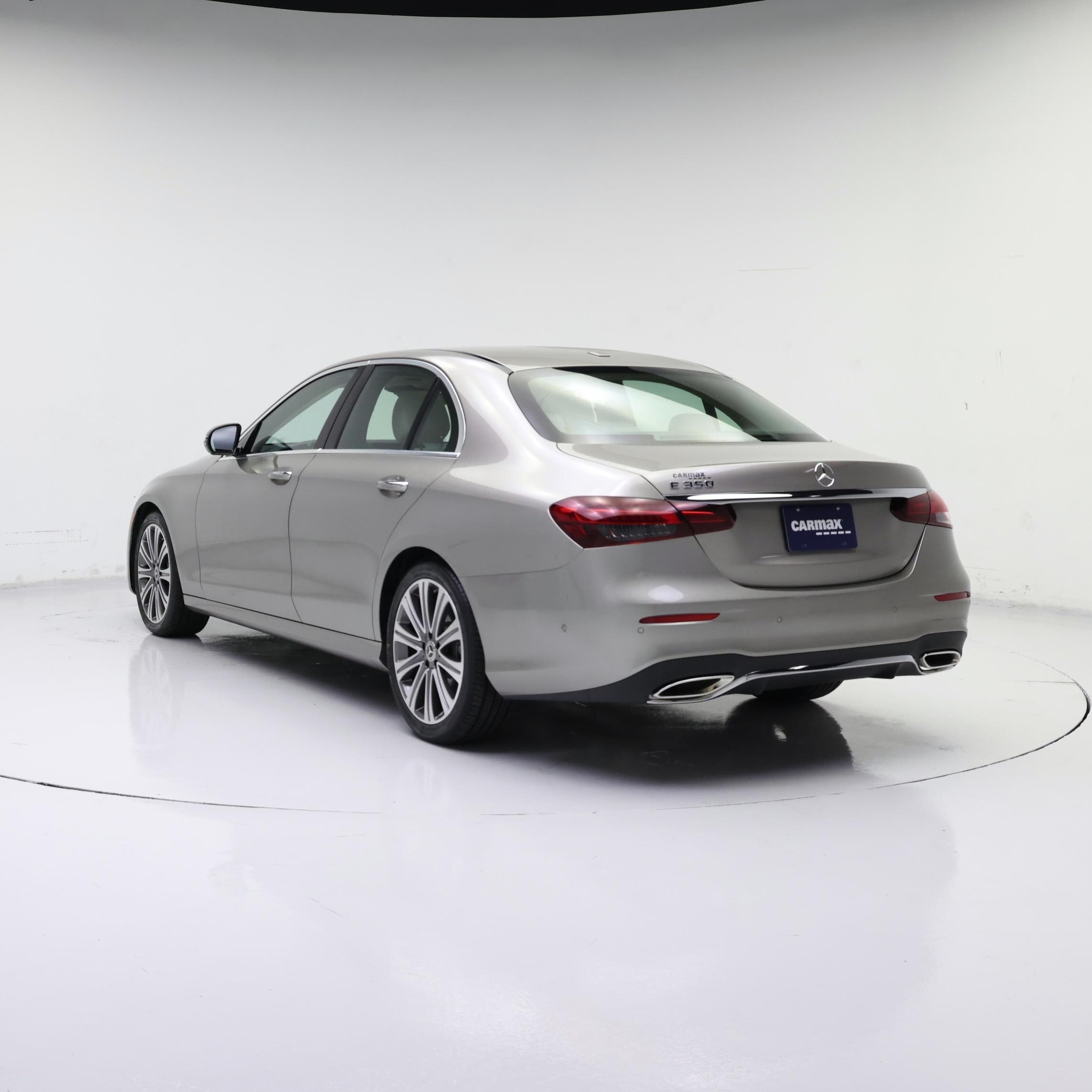 Thumbnail: 2022 Mercedes-Benz E-Class - 2