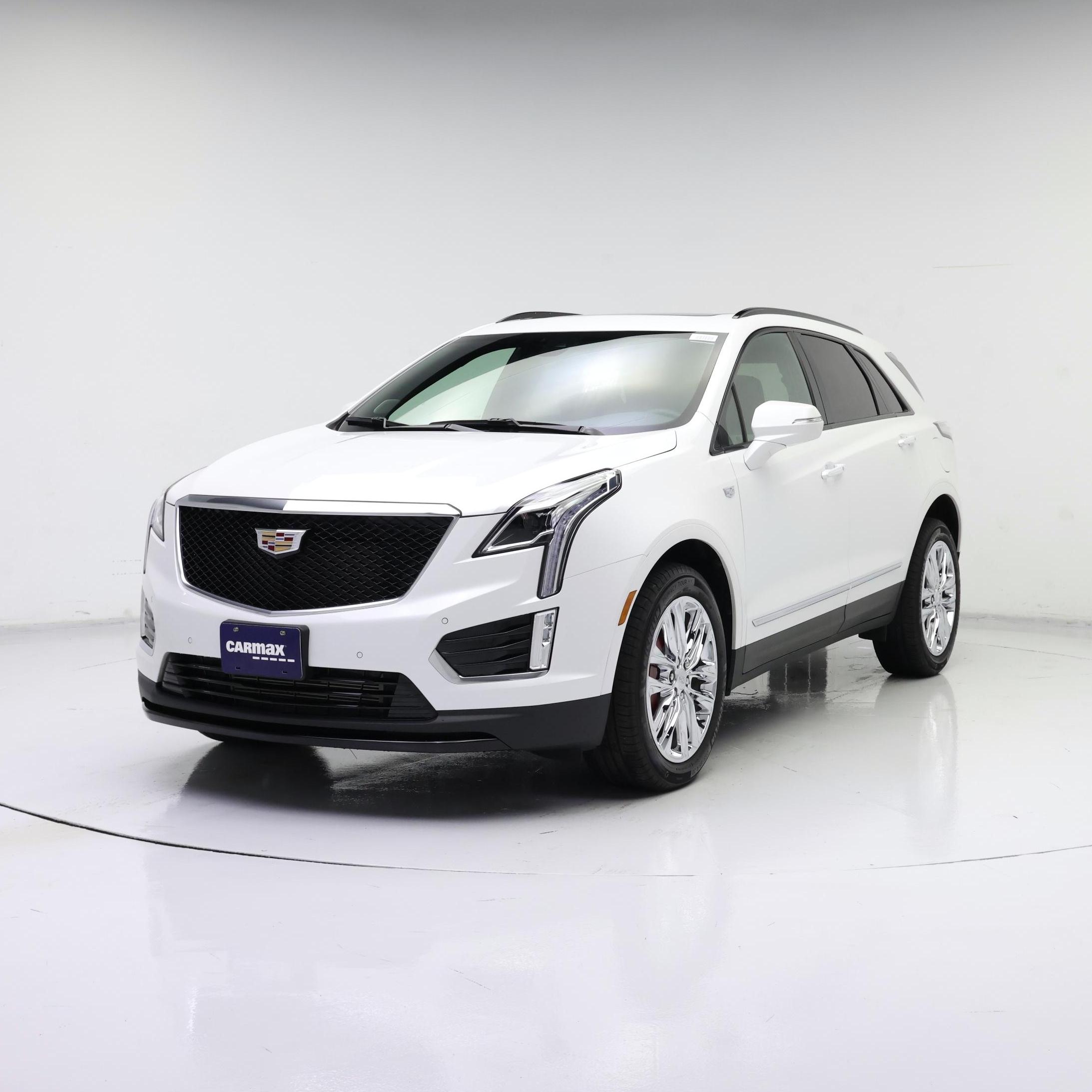 Thumbnail: 2023 Cadillac XT5 - 4