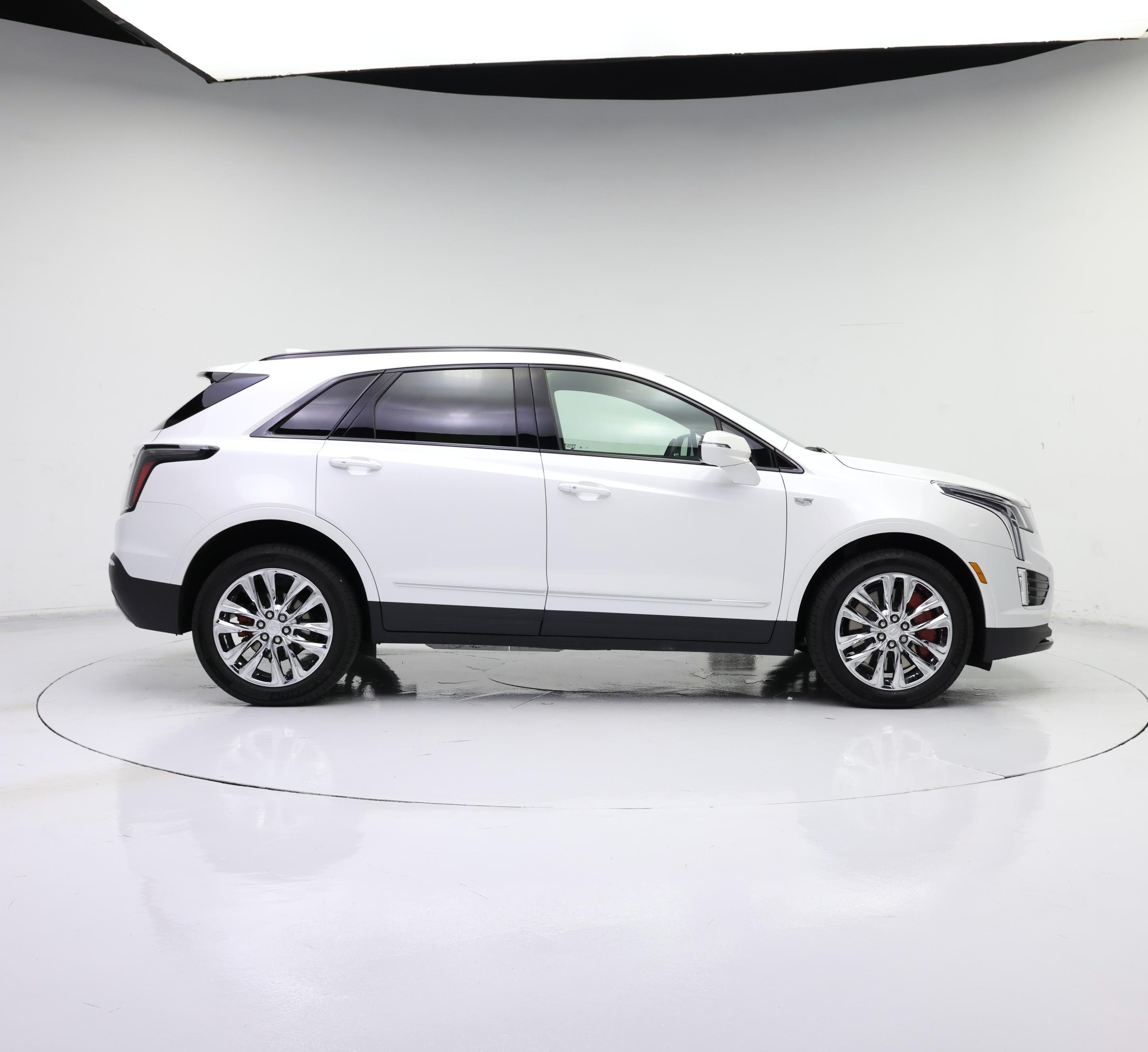 Thumbnail: 2023 Cadillac XT5 - 7