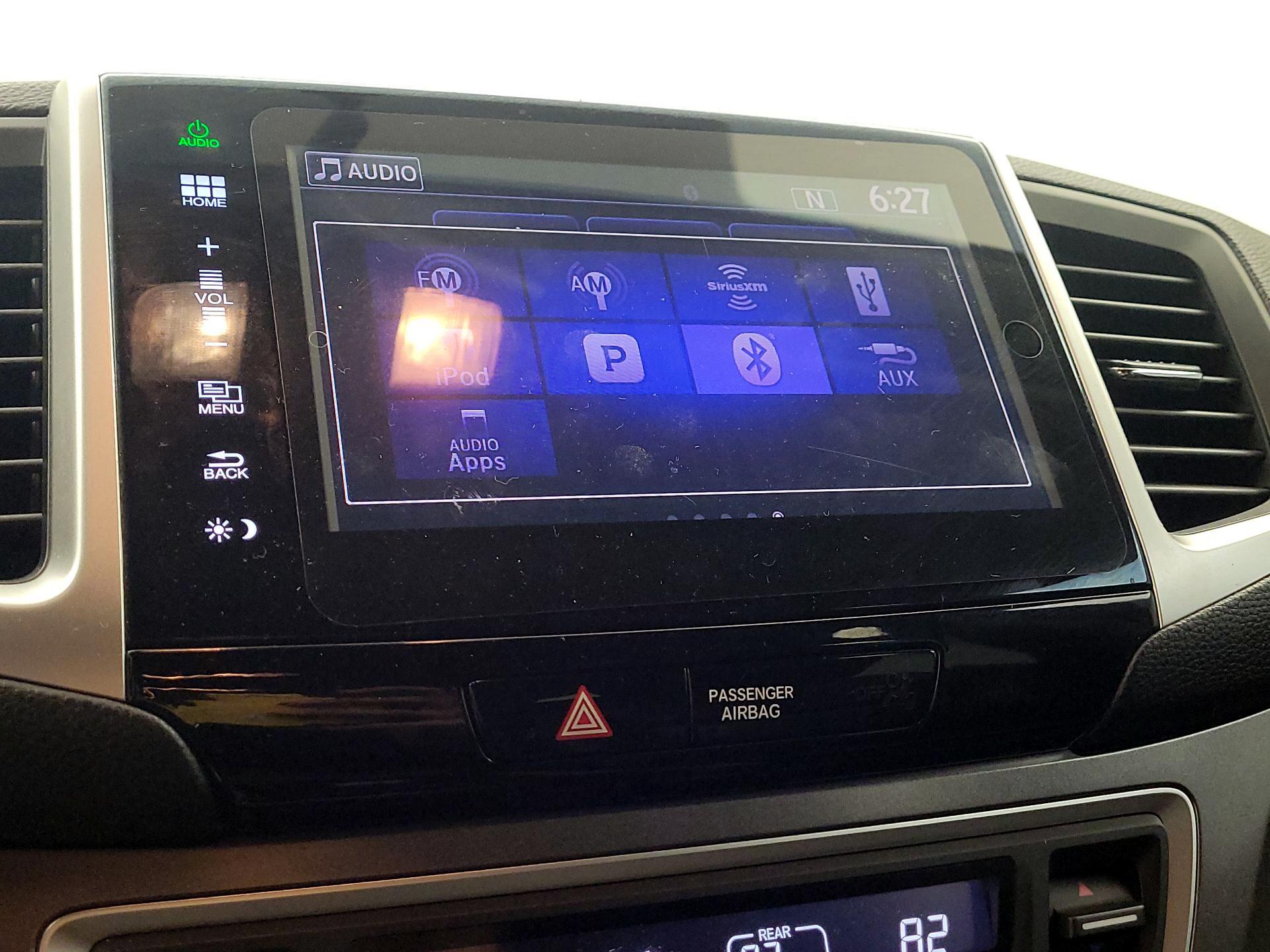 Thumbnail: 2016 Honda Pilot - 15