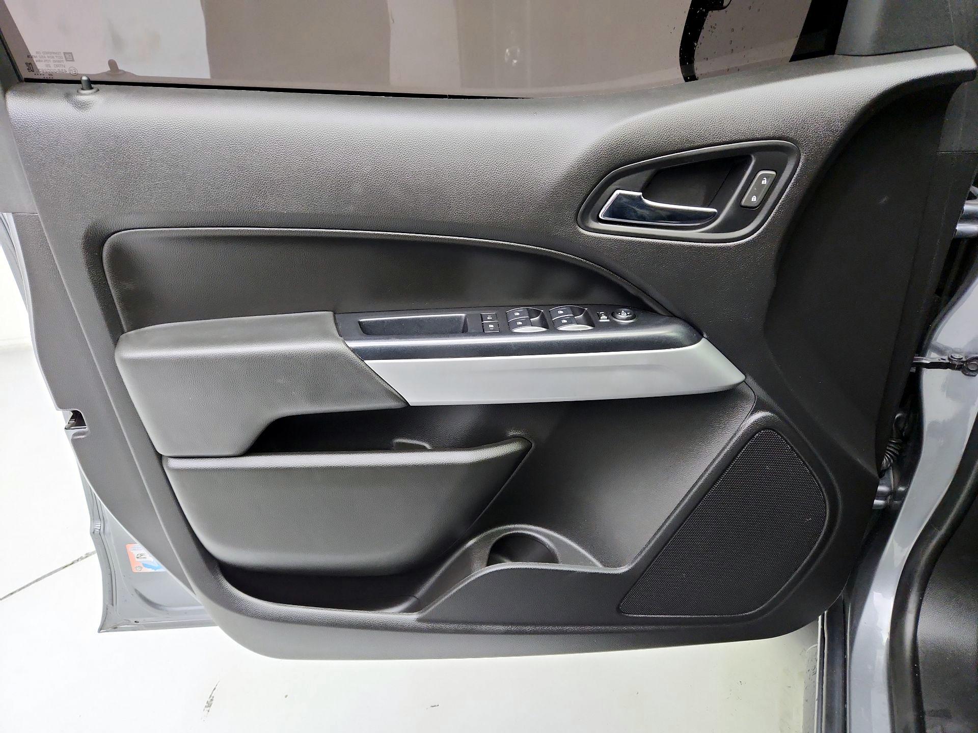 Thumbnail: 2021 Chevrolet Colorado - 12