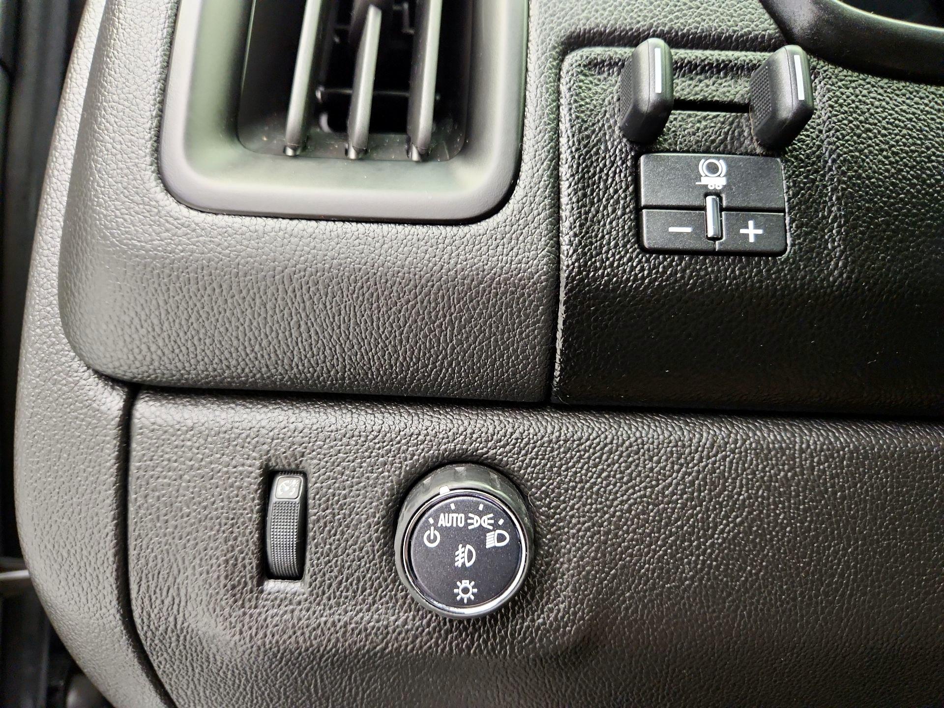 Thumbnail: 2021 Chevrolet Colorado - 13