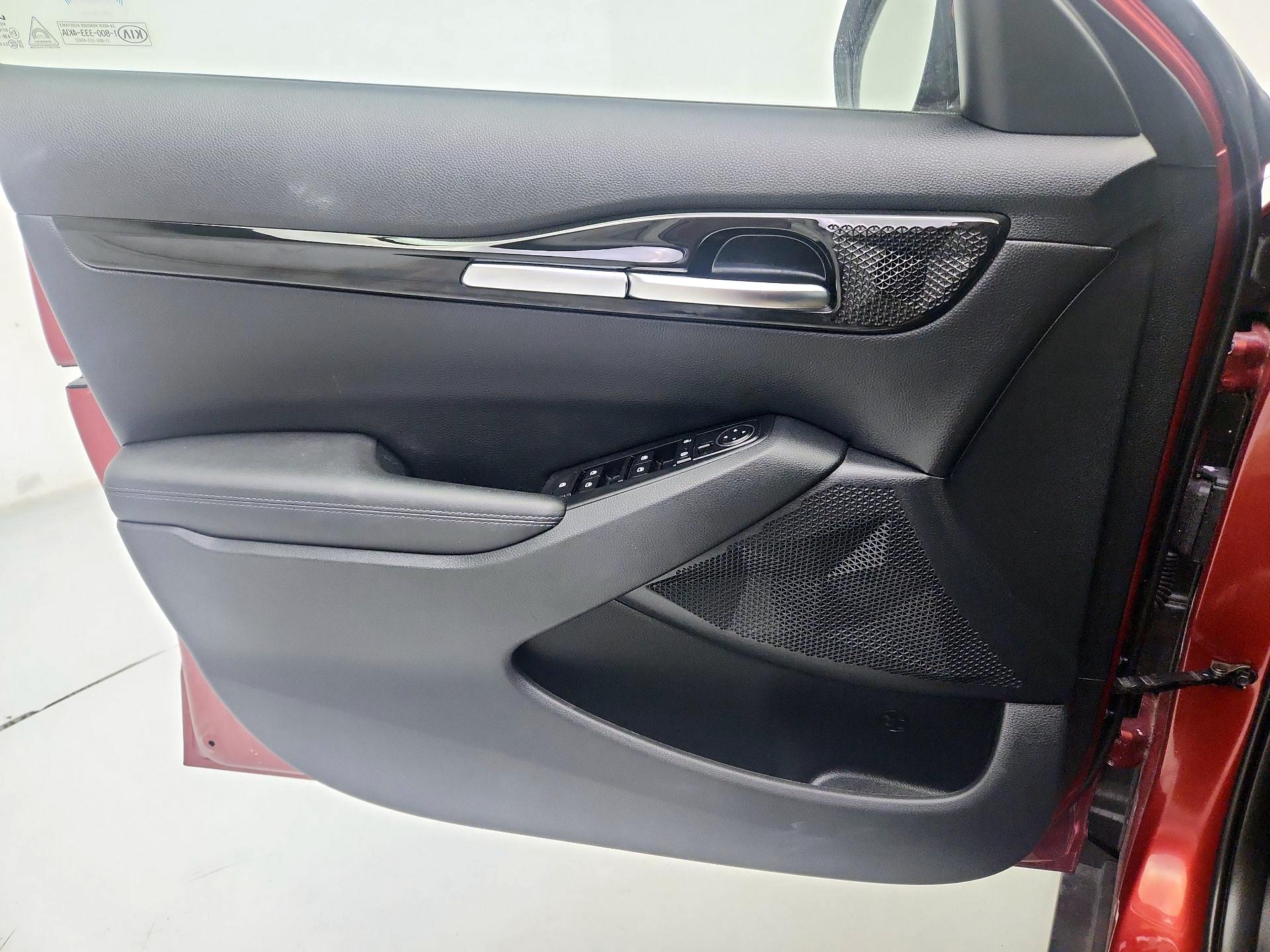 Thumbnail: 2022 Kia Seltos - 10