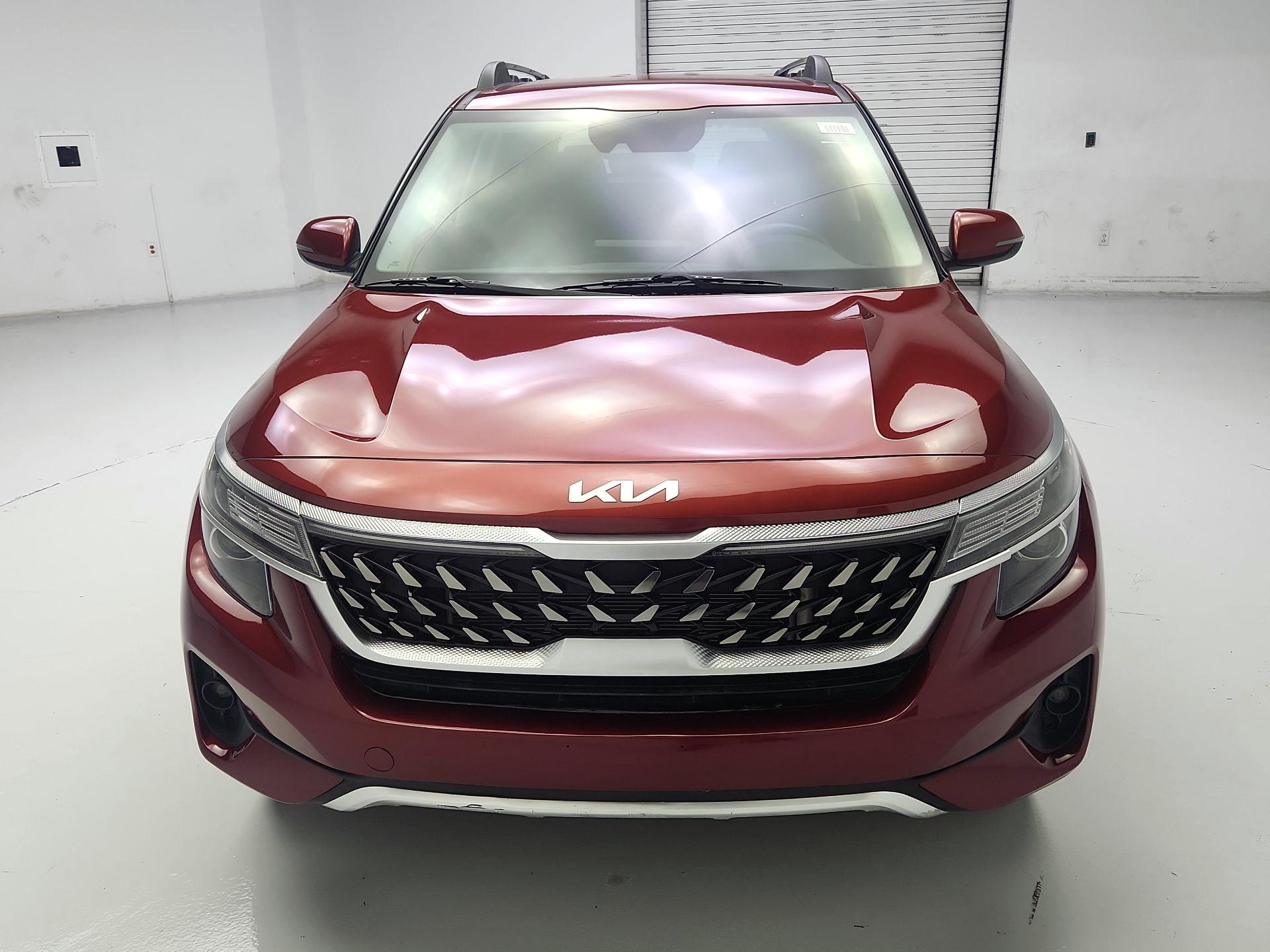 Thumbnail: 2022 Kia Seltos - 2