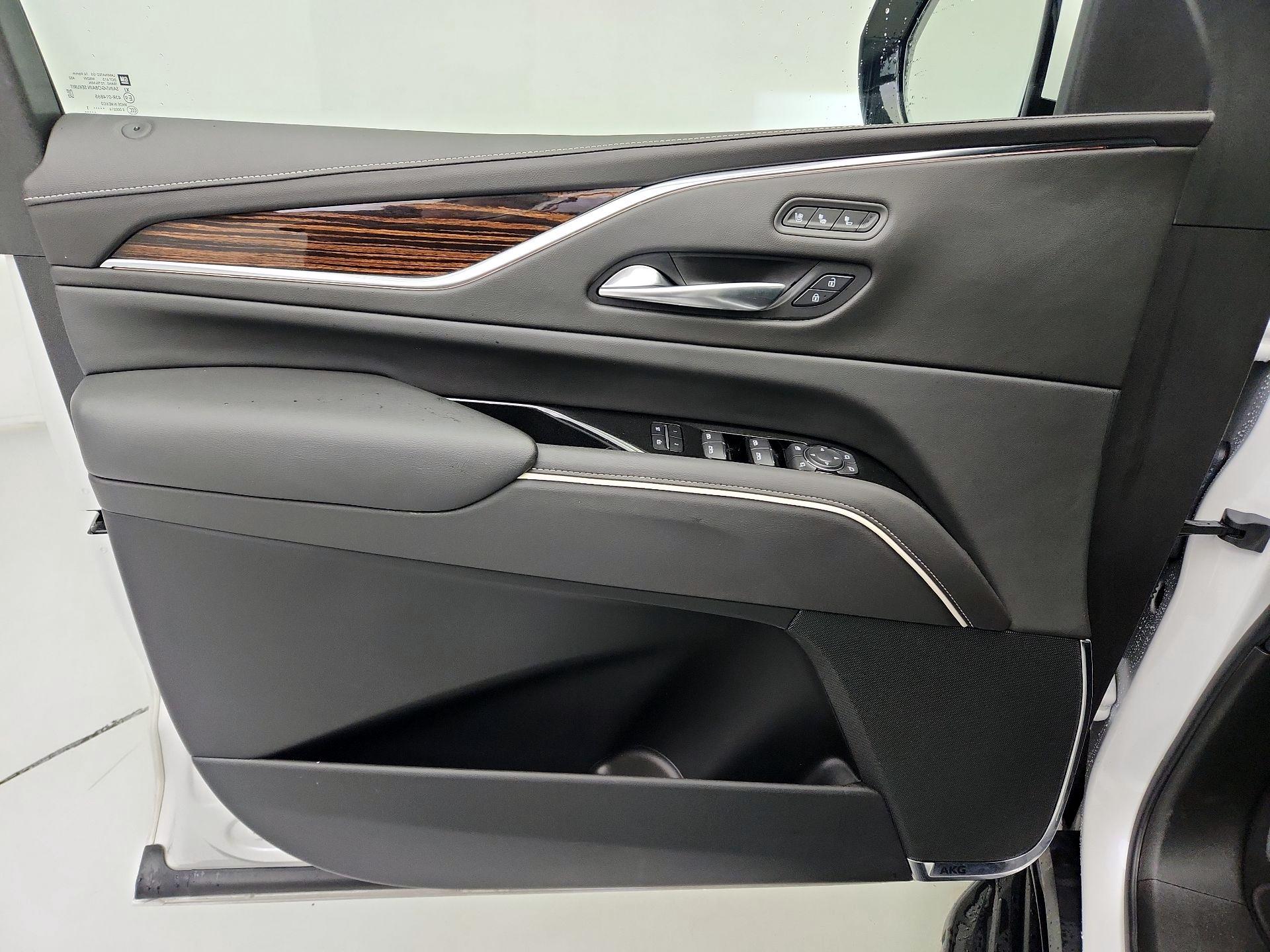 Thumbnail: 2021 Cadillac Escalade - 12