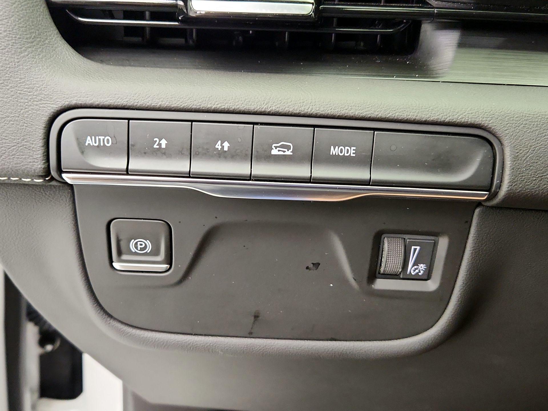 Thumbnail: 2021 Cadillac Escalade - 13