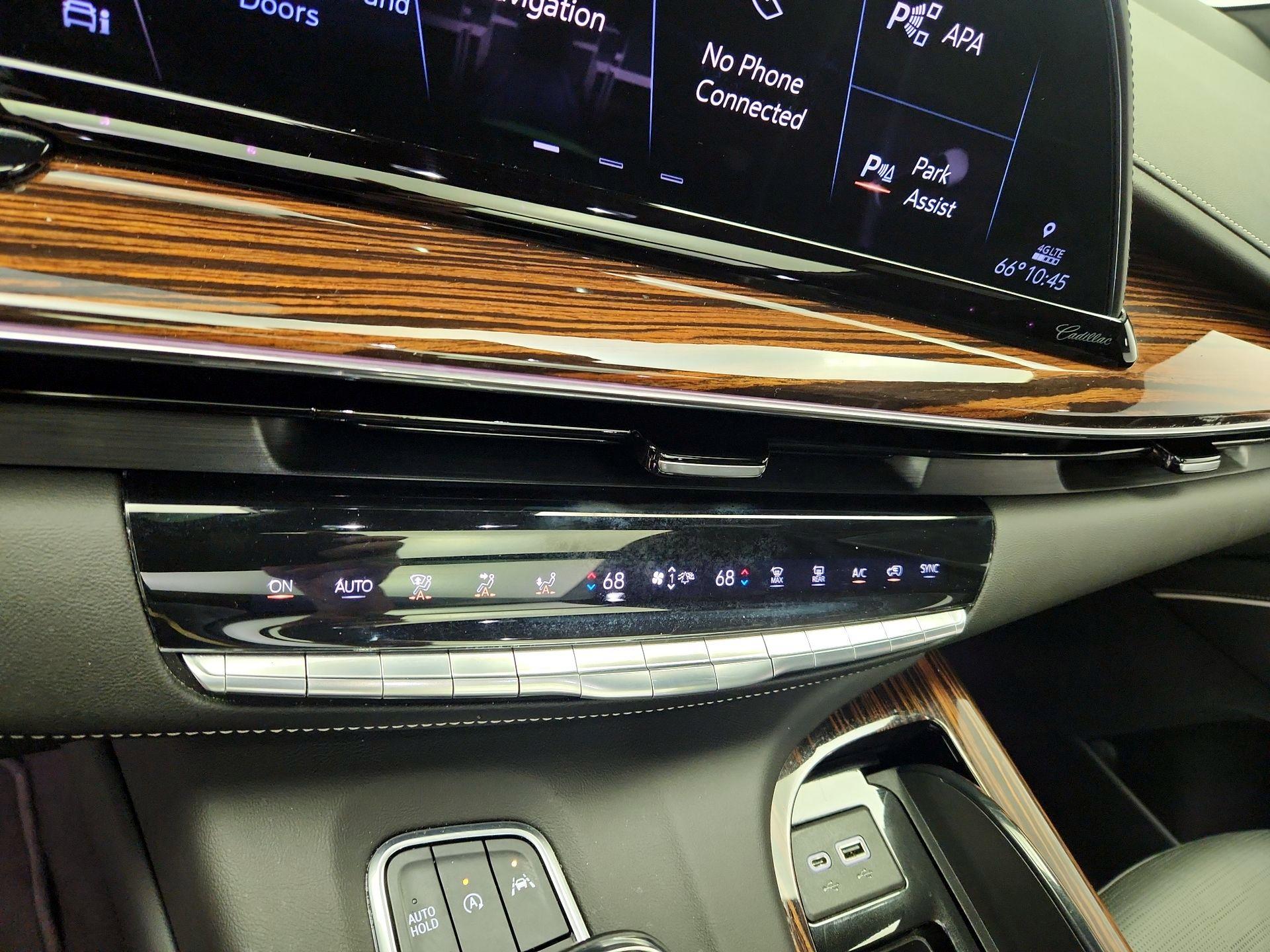 Thumbnail: 2021 Cadillac Escalade - 17